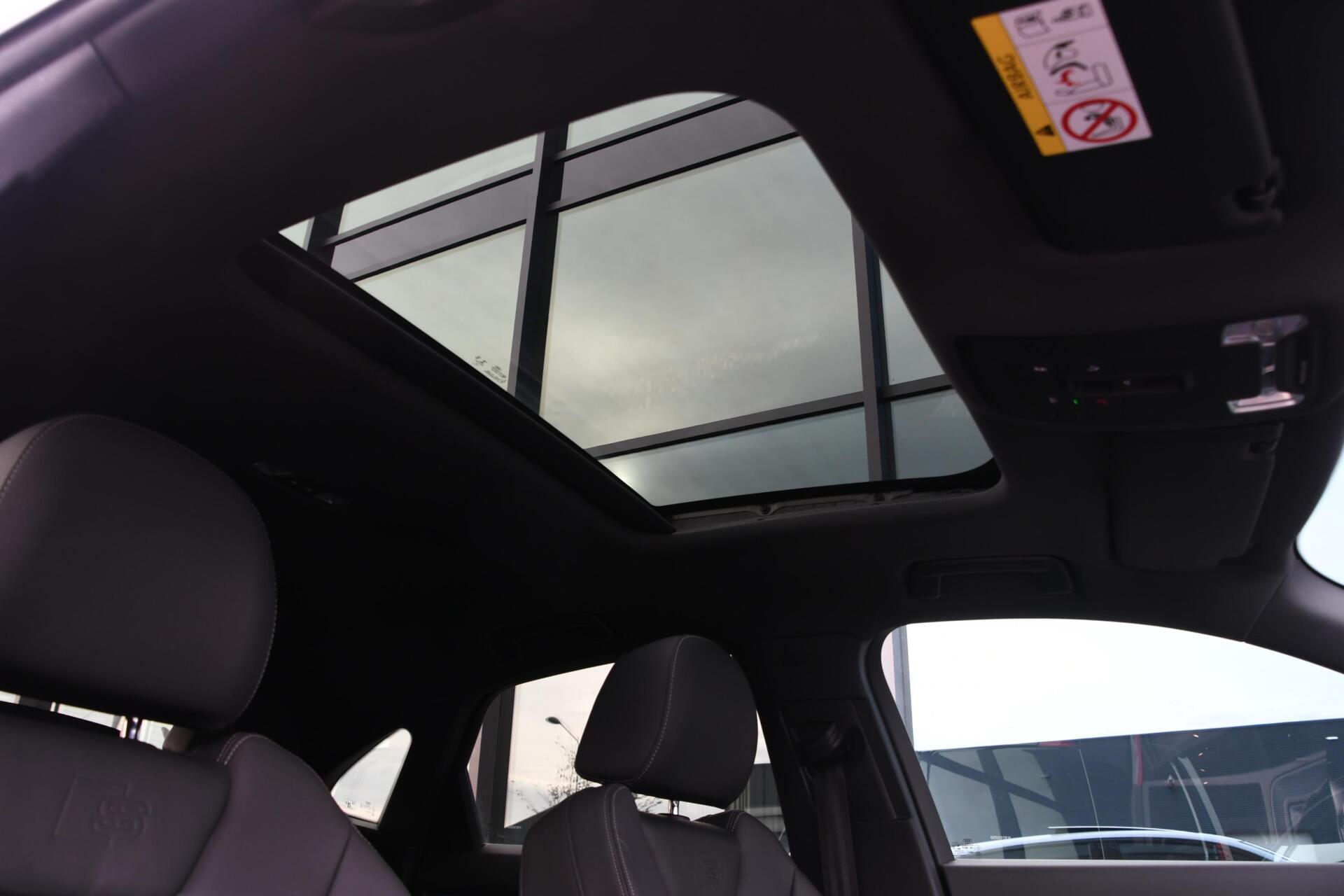 Foto van Audi Q3 Sportback E-tron