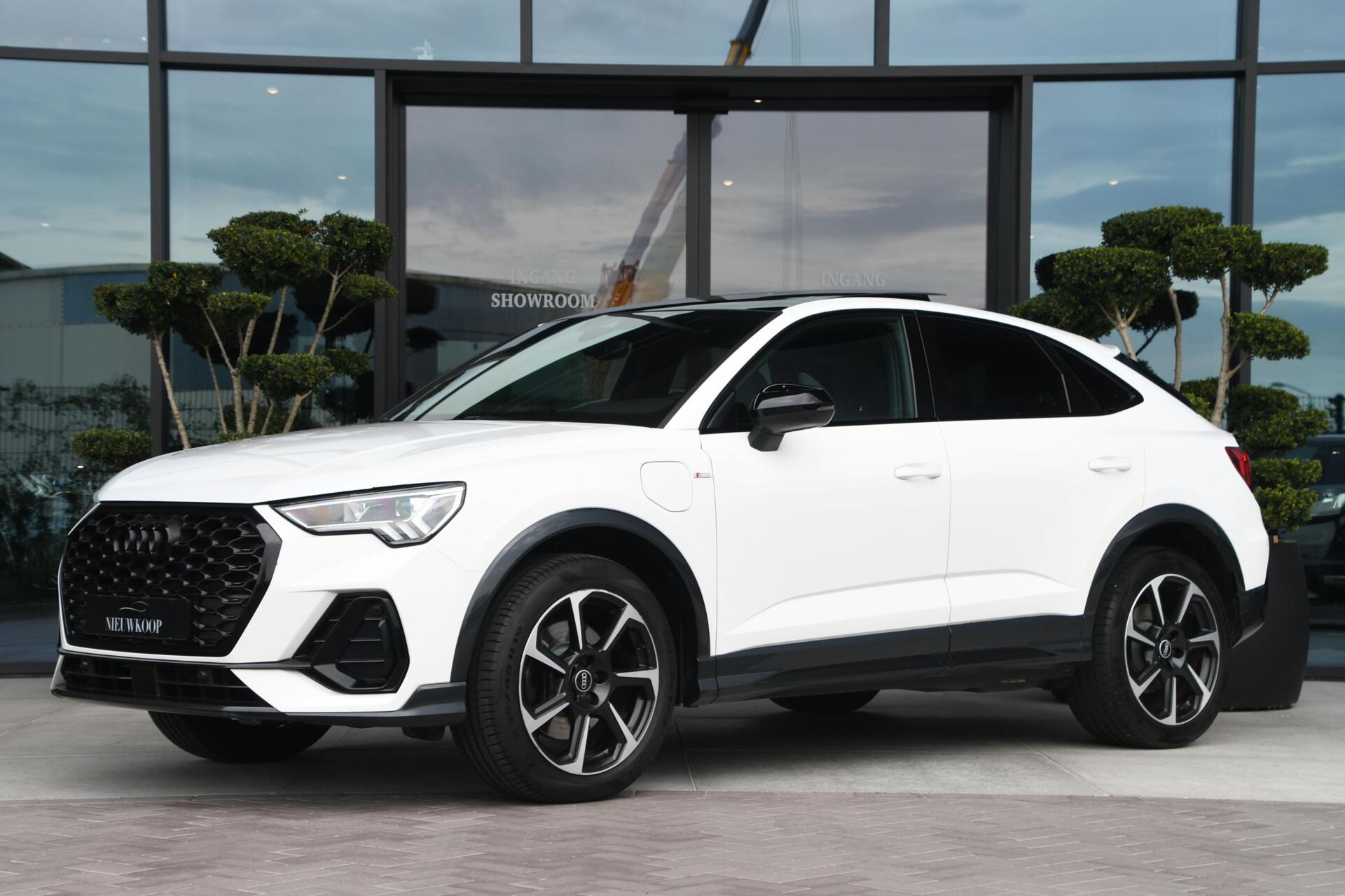 Audi Q3 Sportback E-tron 45 TFSI e S Edition | LEDER | PANO | CAMERA 2021 - voorkant