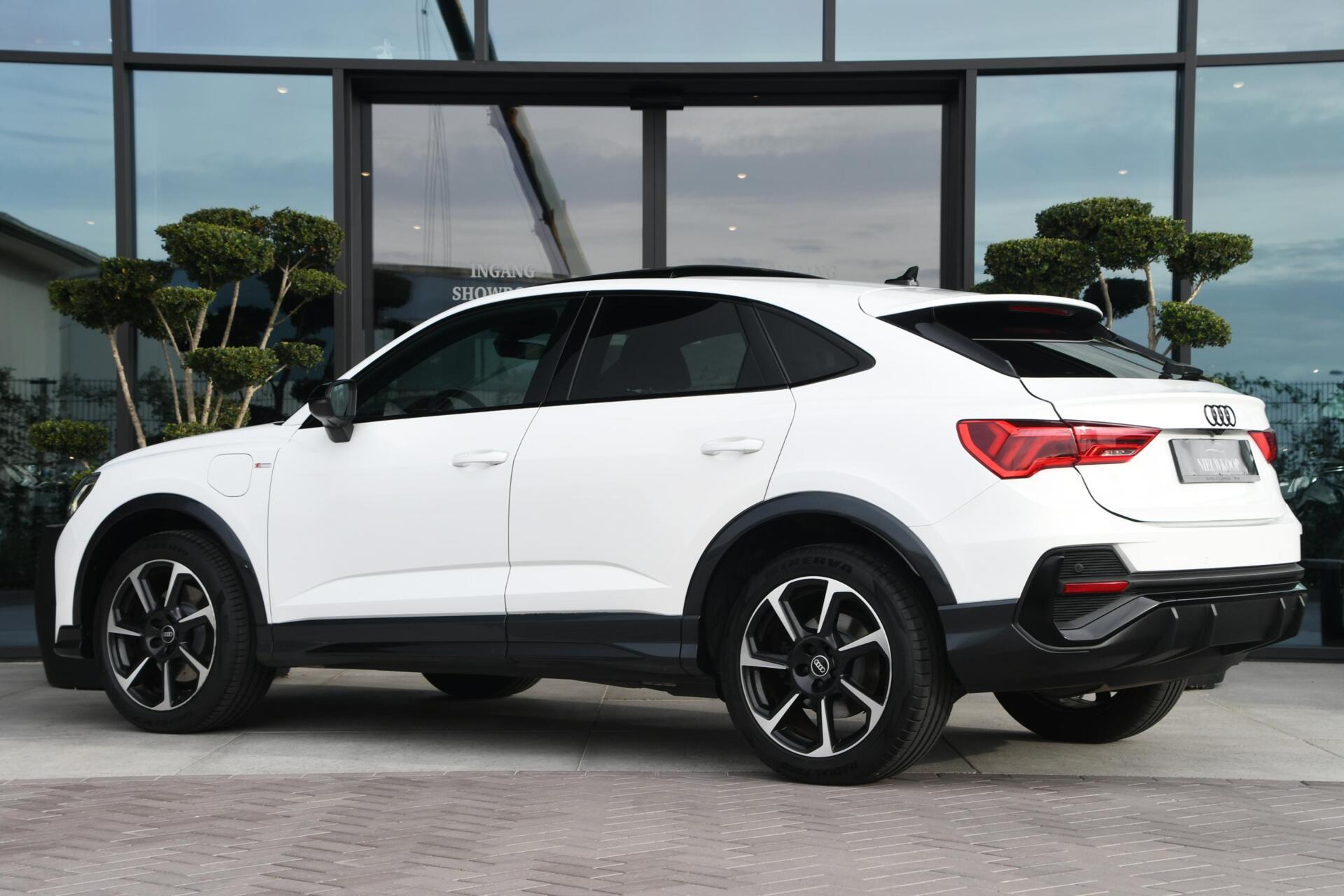 Foto van Audi Q3 Sportback E-tron