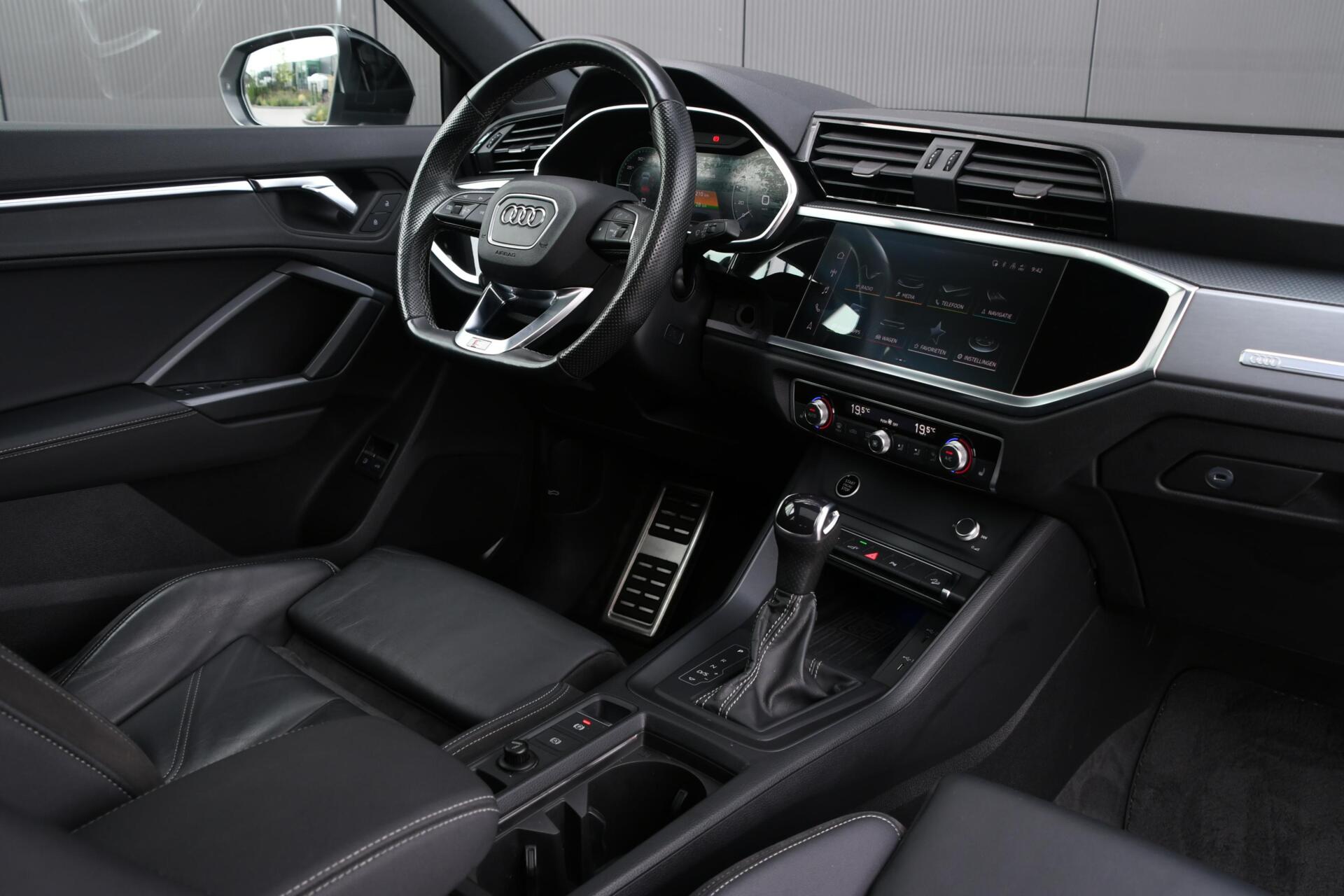 Foto van Audi Q3 Sportback E-tron