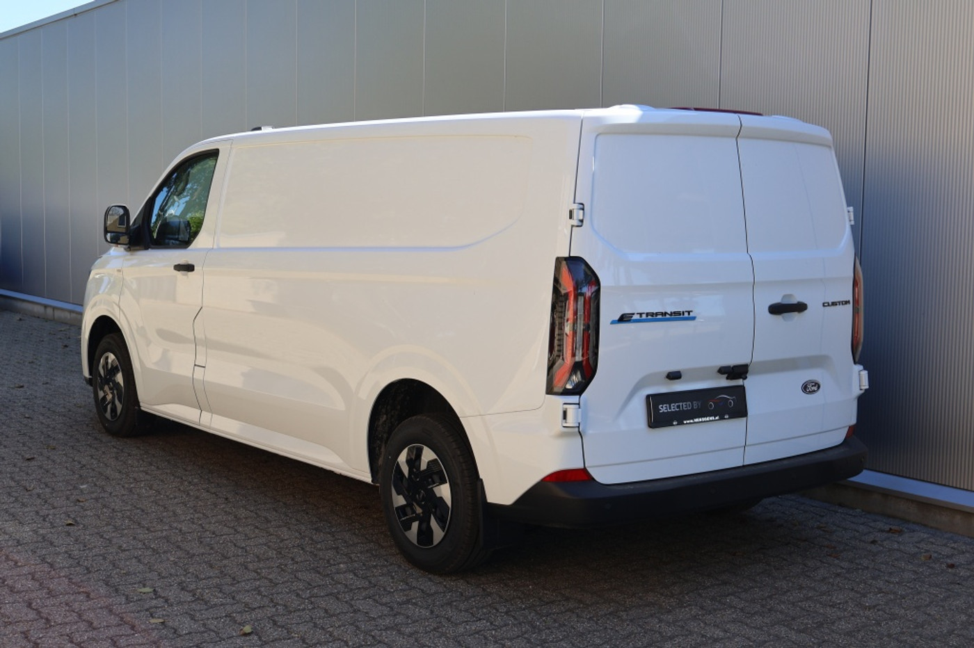 Foto van Ford E-transit Custom