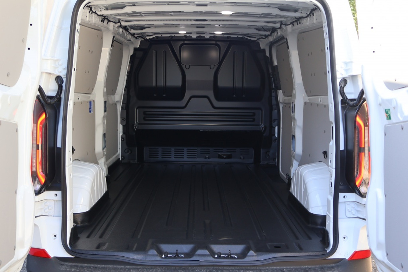 Foto van Ford E-transit Custom