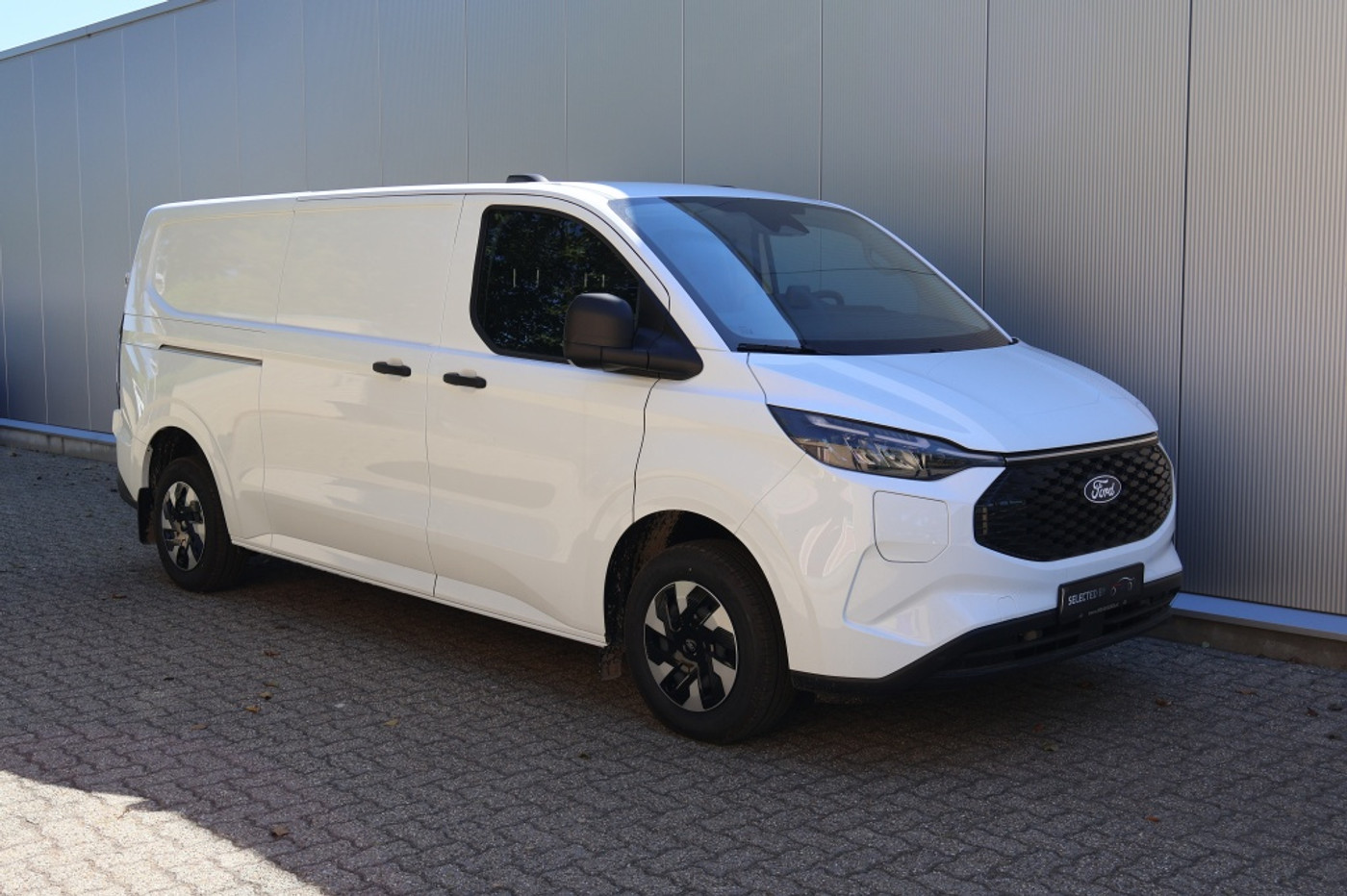 Ford E-transit Custom 340 L2H1 Trend 71kWh 2026 - voorkant