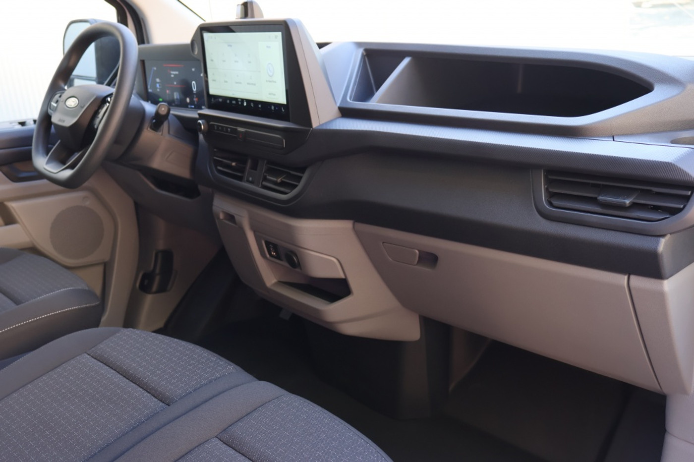 Foto van Ford E-transit Custom