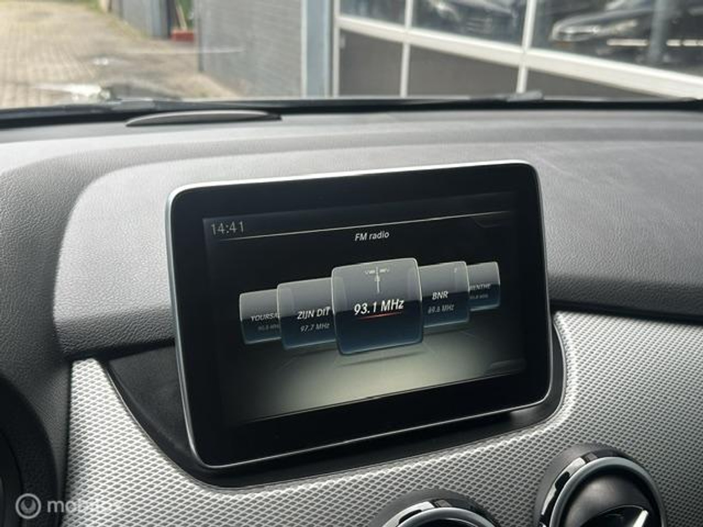 Foto van Mercedes-Benz B 200