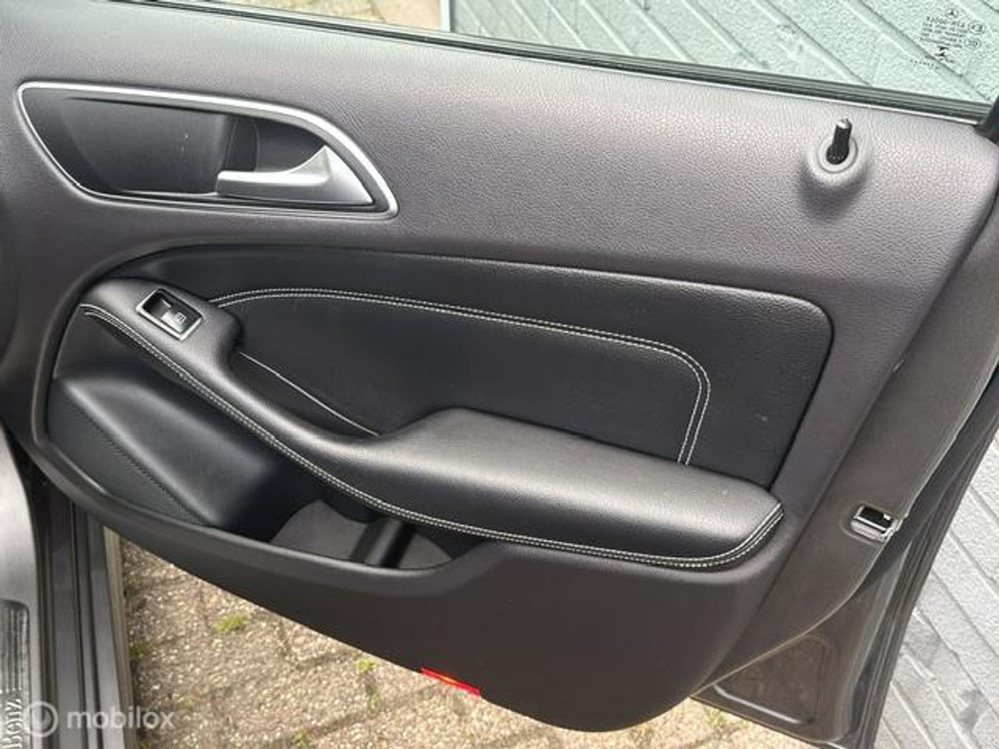 Foto van Mercedes-Benz B 200