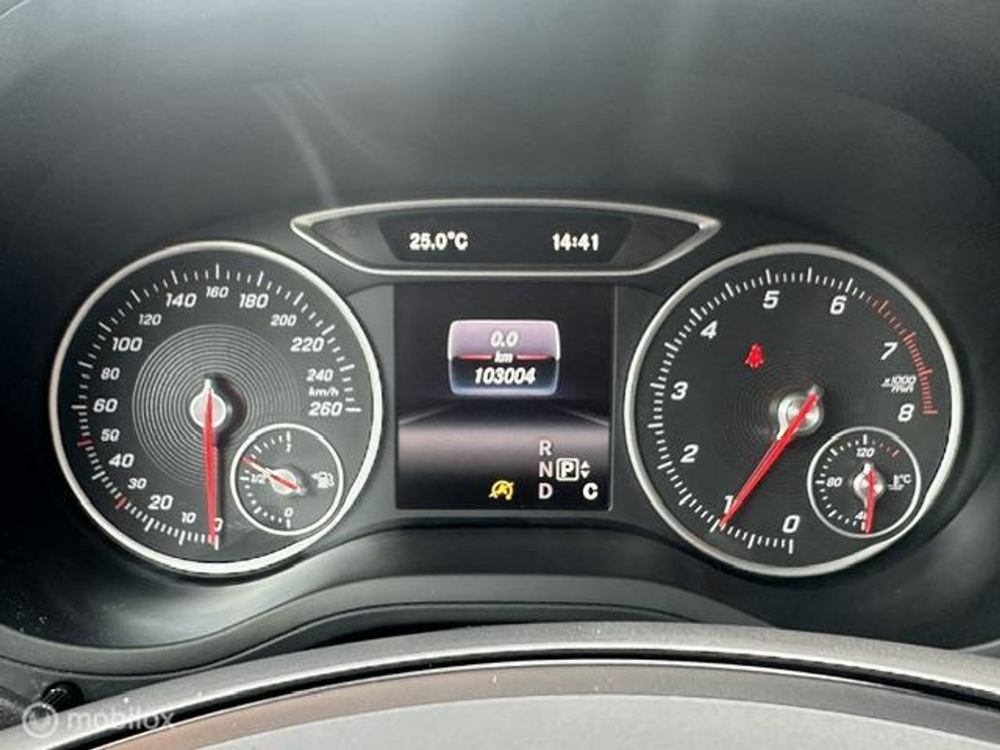 Foto van Mercedes-Benz B 200