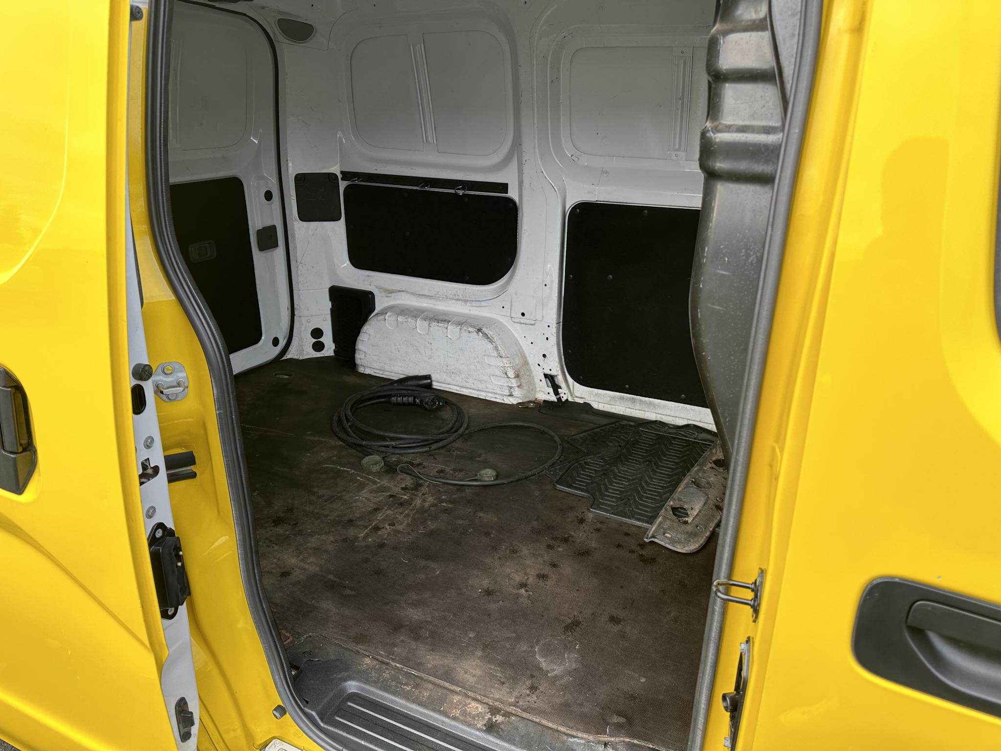 Foto van Nissan Nissan E-nv200