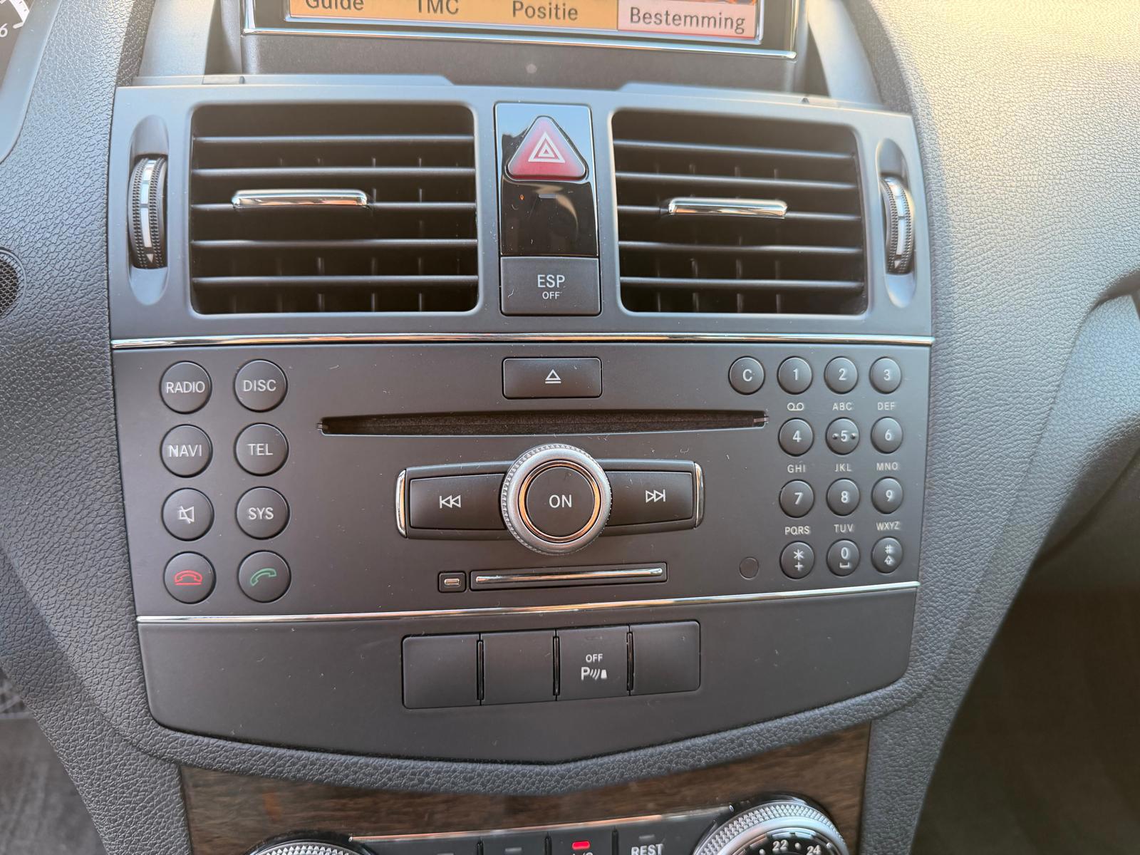 Foto van Mercedes-Benz C 180 Kompressor
