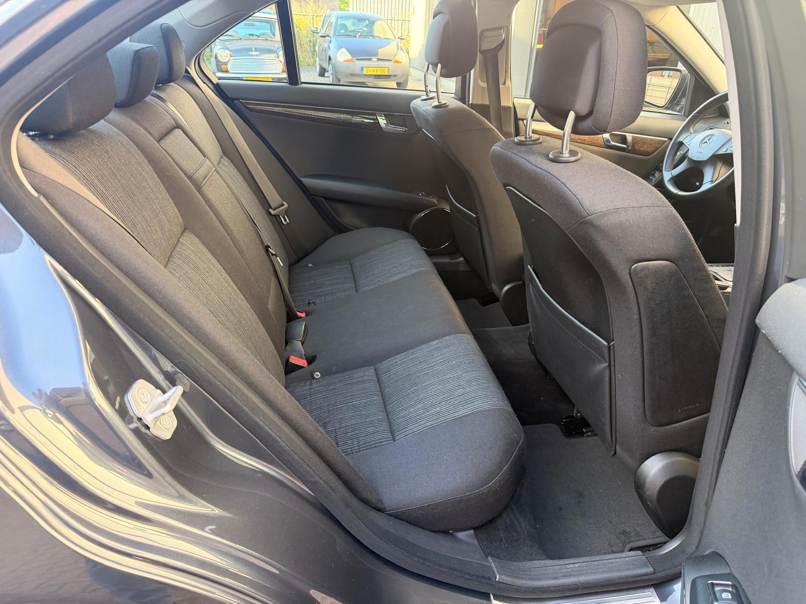 Foto van Mercedes-Benz C 180 Kompressor