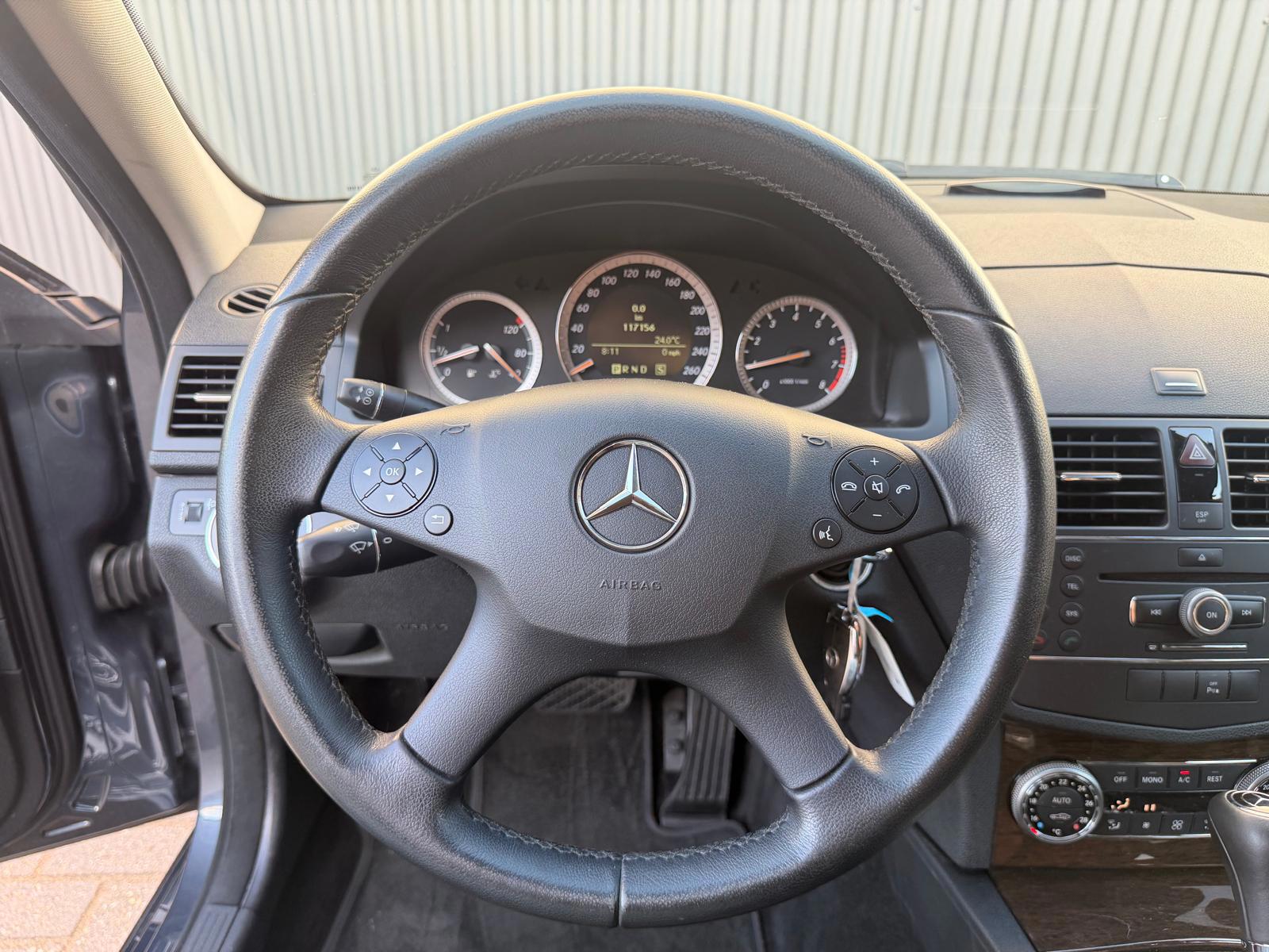 Foto van Mercedes-Benz C 180 Kompressor