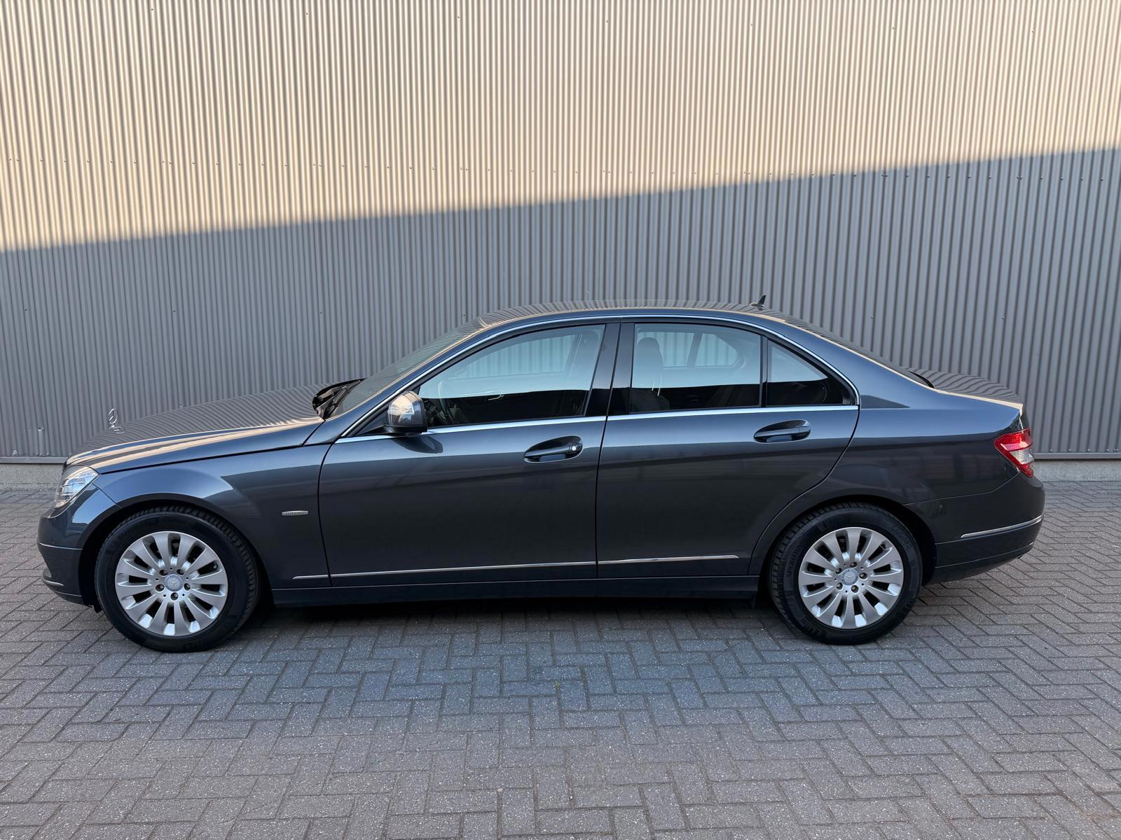 Foto van Mercedes-Benz C 180 Kompressor