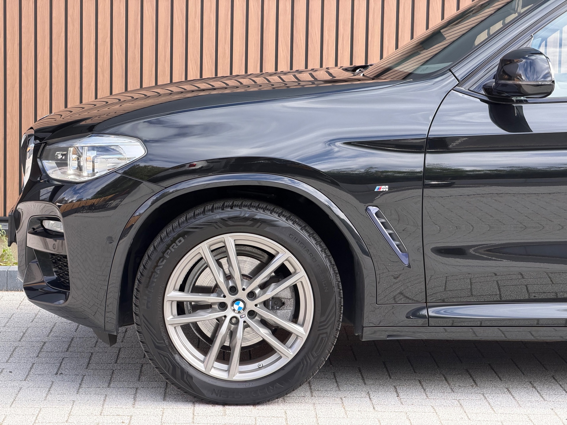 Foto van BMW X3 Xdrive20i