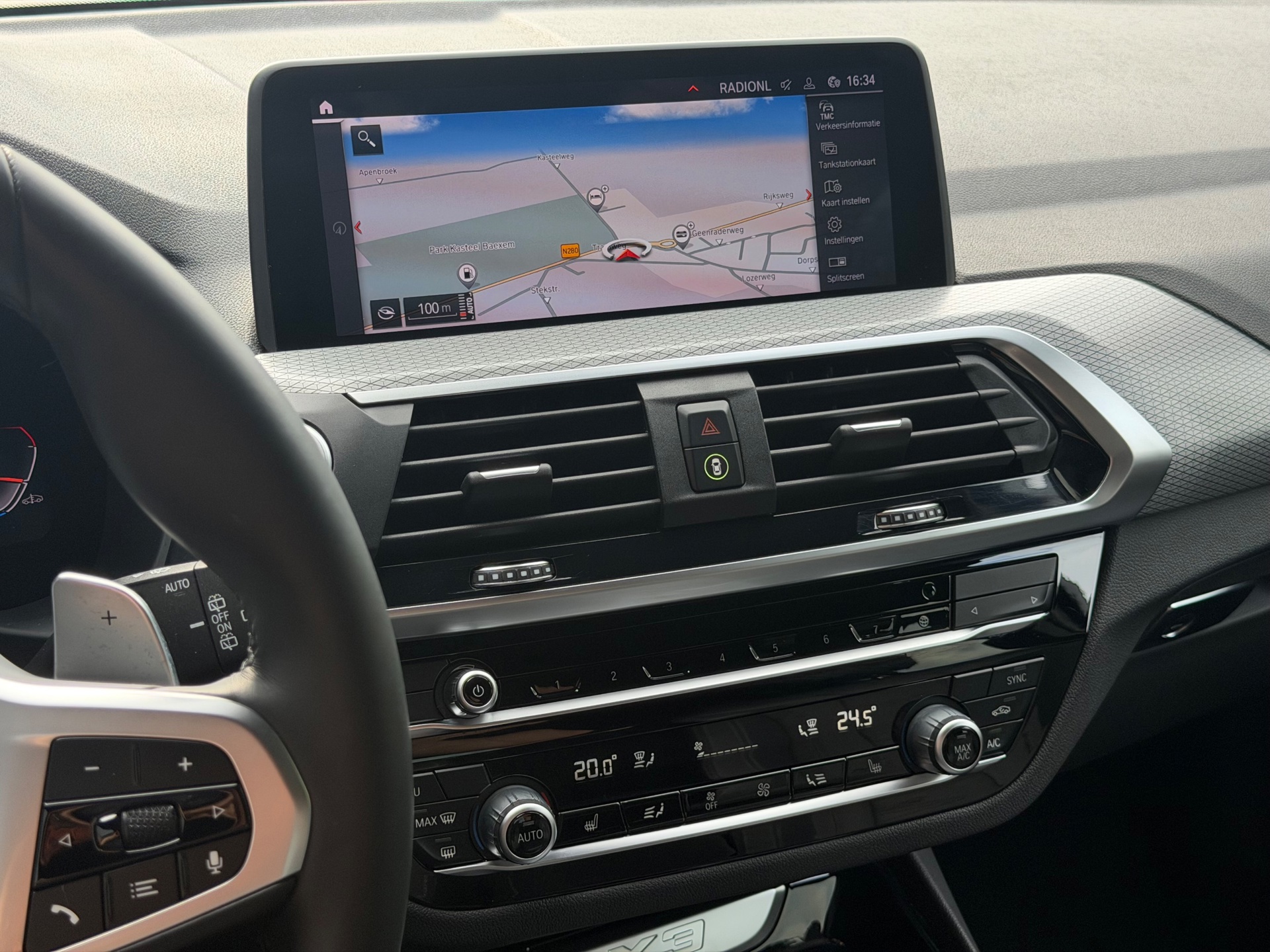 Foto van BMW X3 Xdrive20i