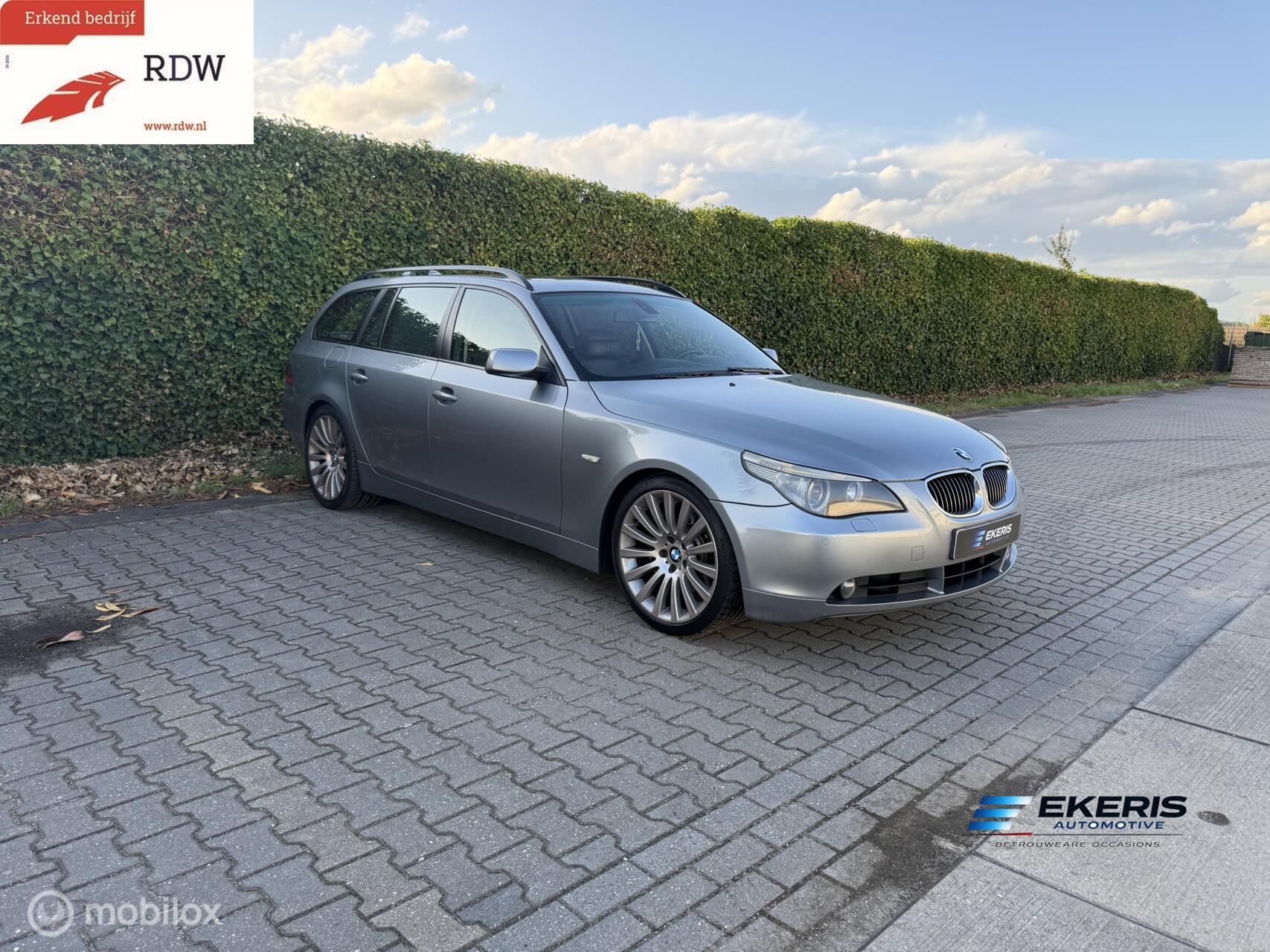 BMW 5er Reihe 545i Executive 2004 - voorkant