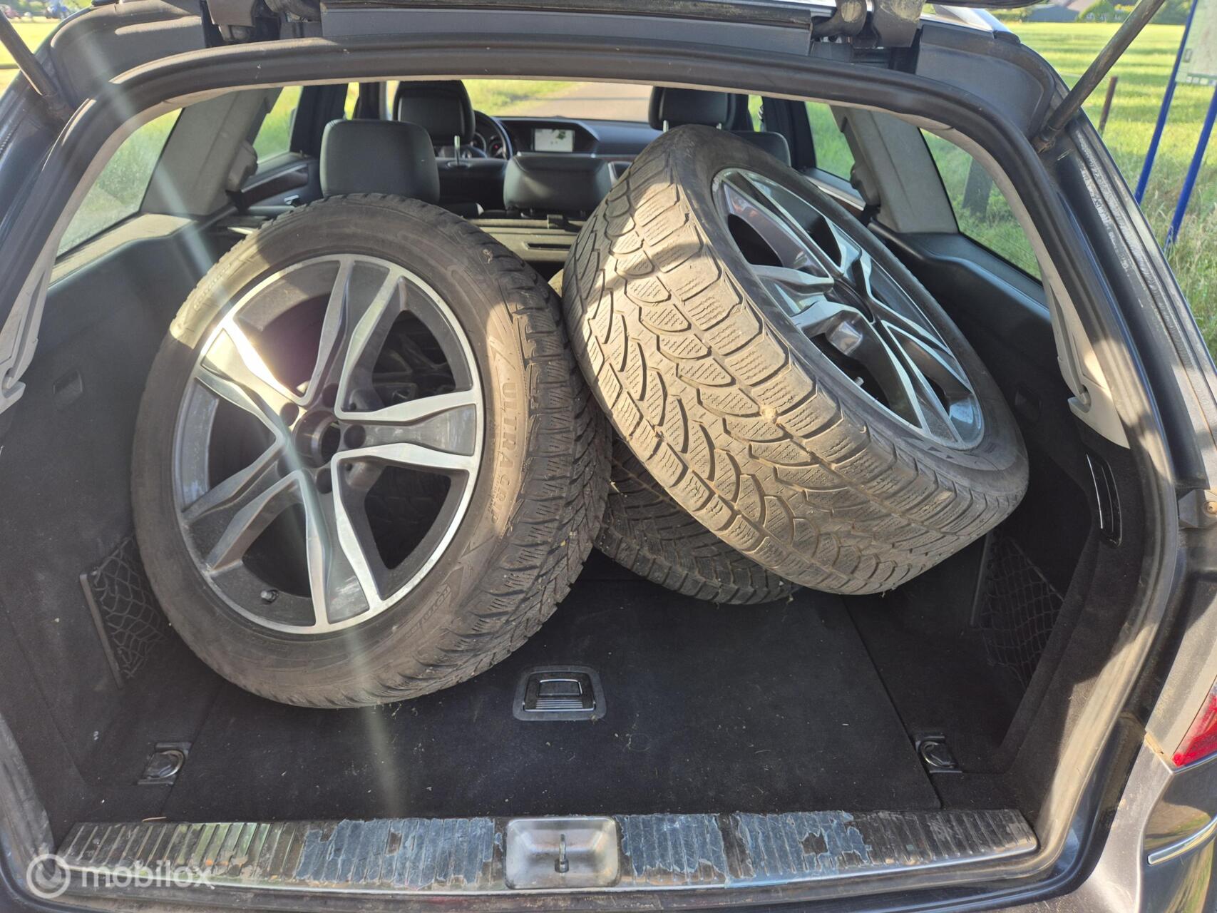 Foto van Mercedes-Benz E 350 CDI 4Matic