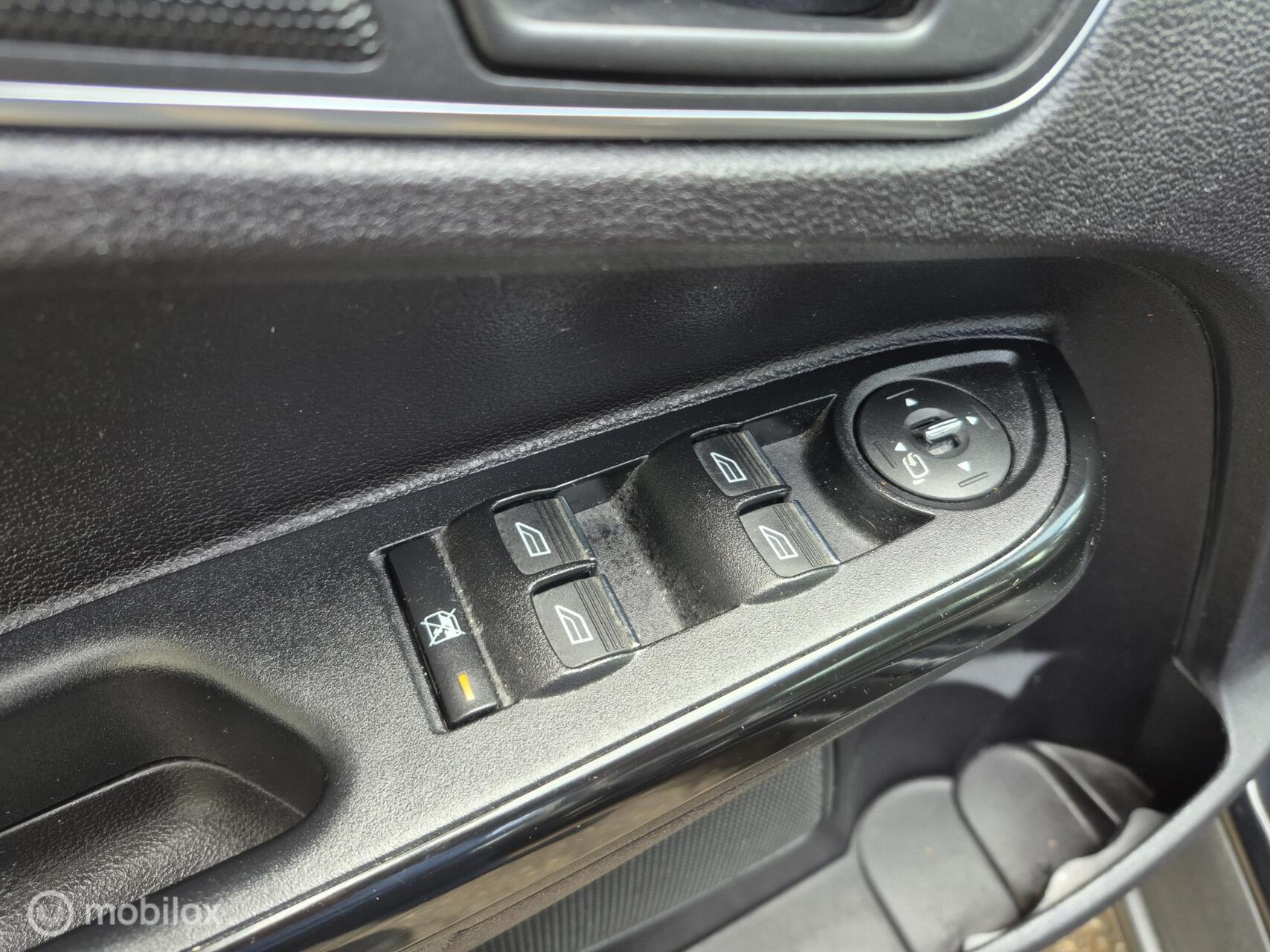 Foto van Ford B-max