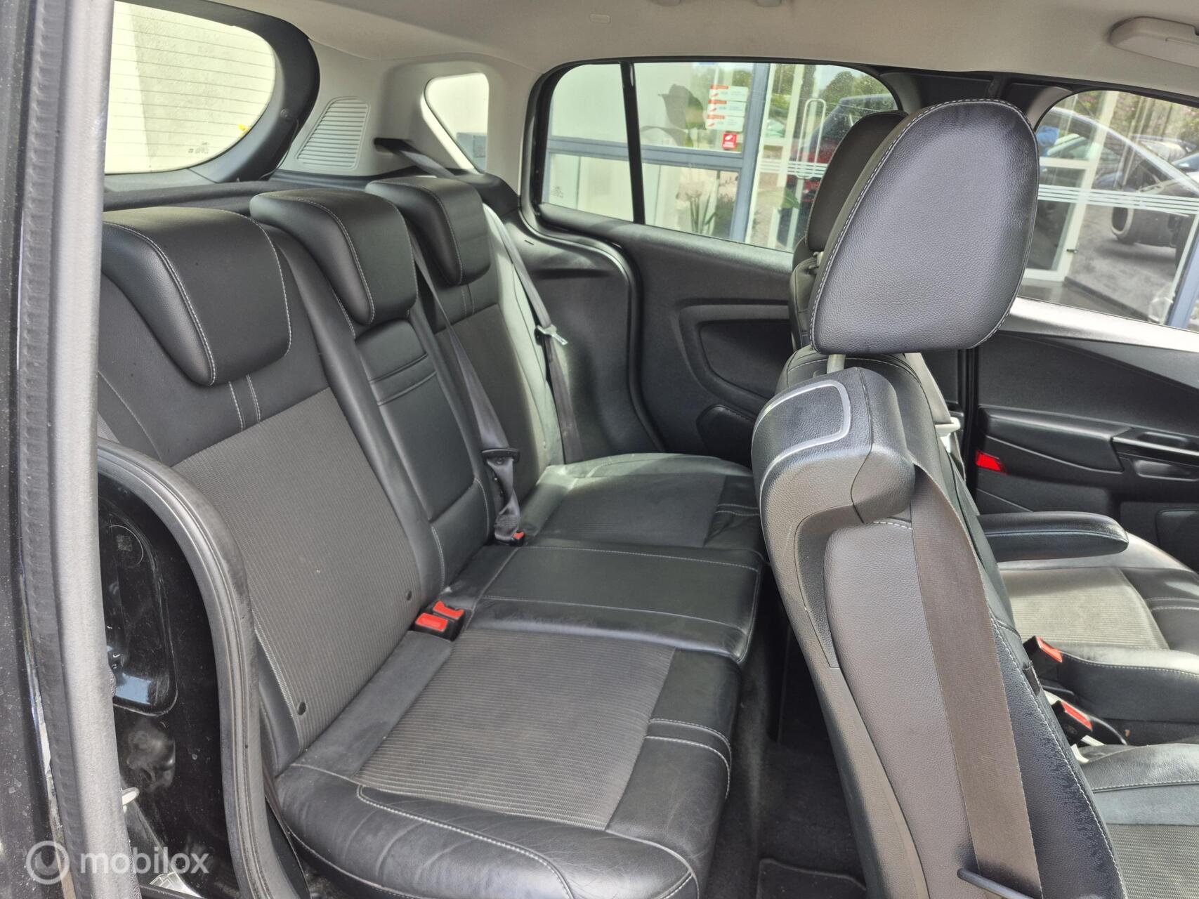 Foto van Ford B-max