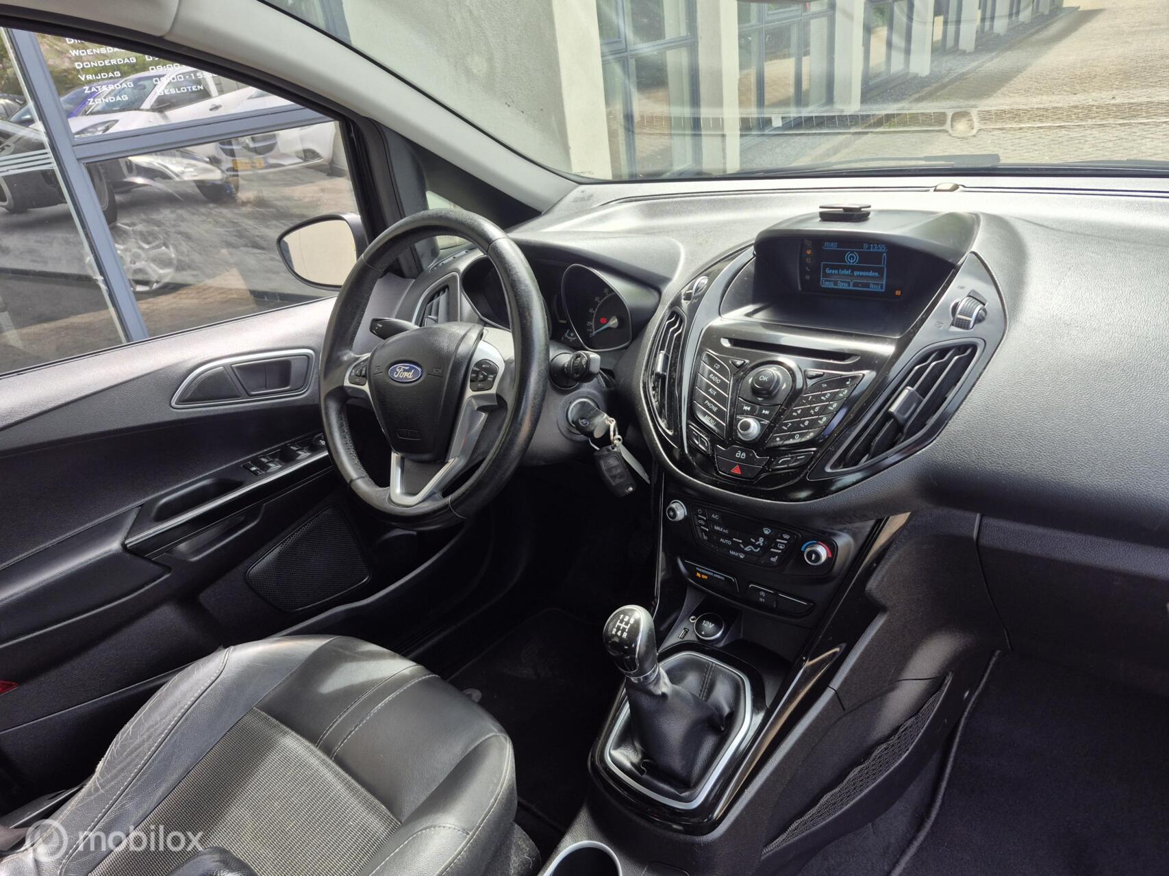 Foto van Ford B-max