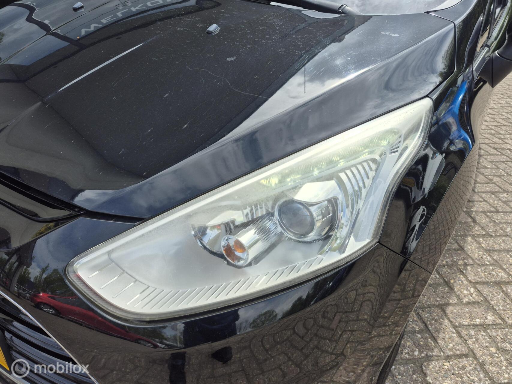 Foto van Ford B-max