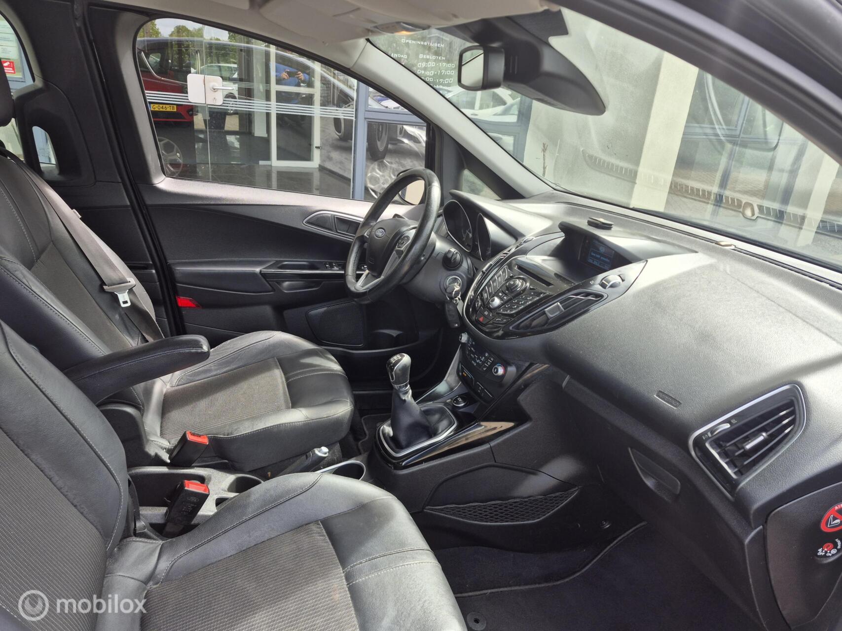 Foto van Ford B-max