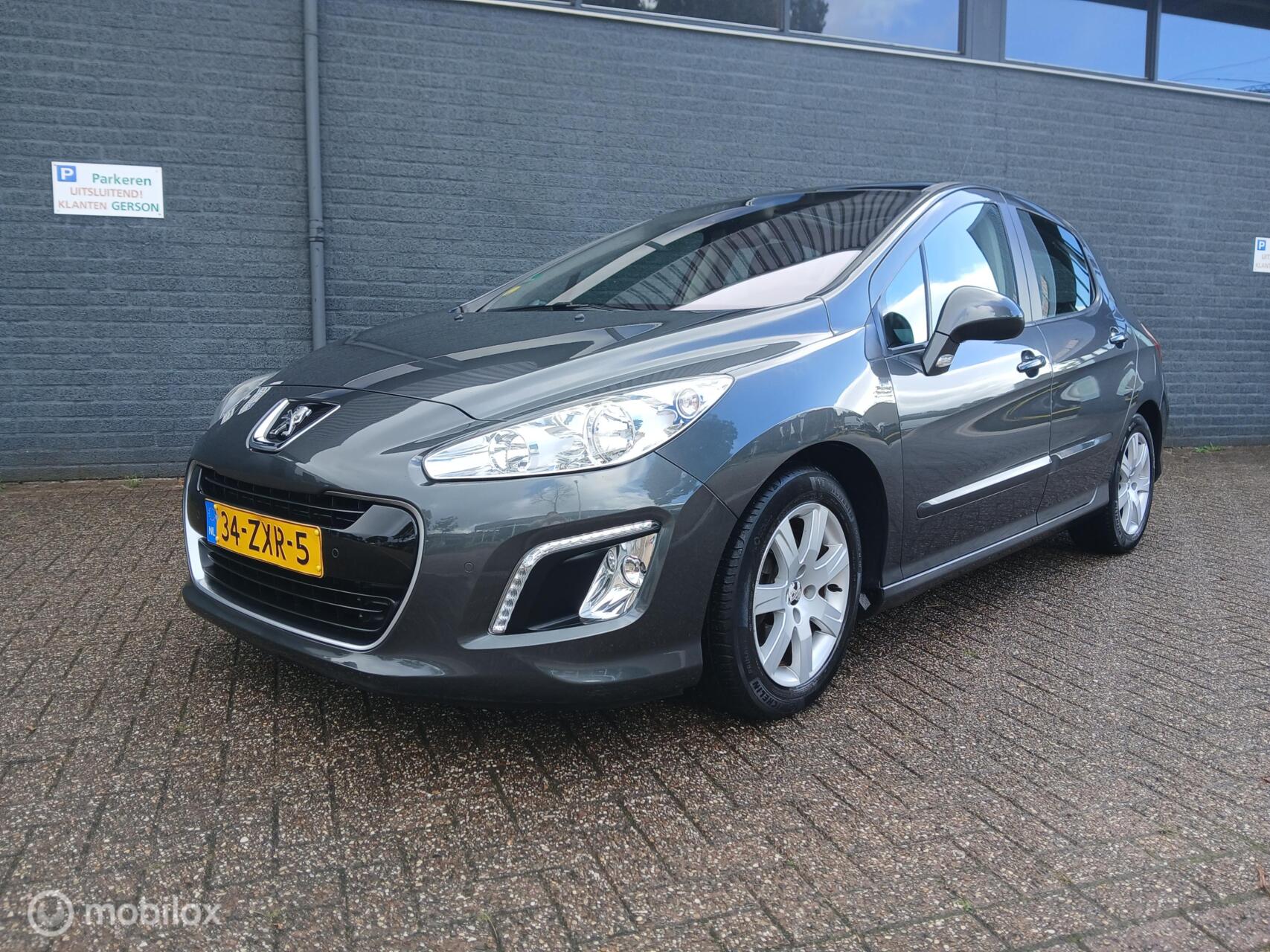 Peugeot 308 1.6 e-HDi 103.000Km Nap/Leer/Automaat/Dealer auto 2013 - voorkant