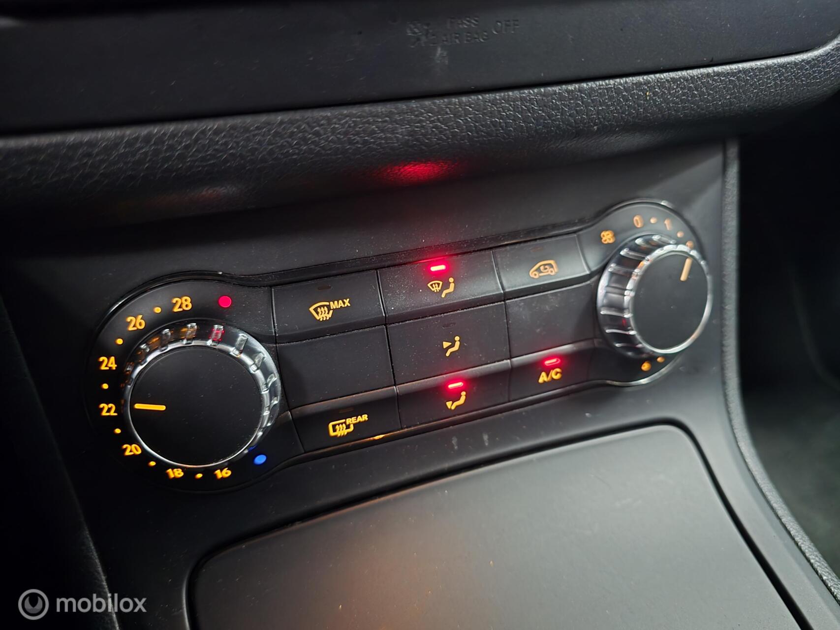 Foto van Mercedes-Benz B 180