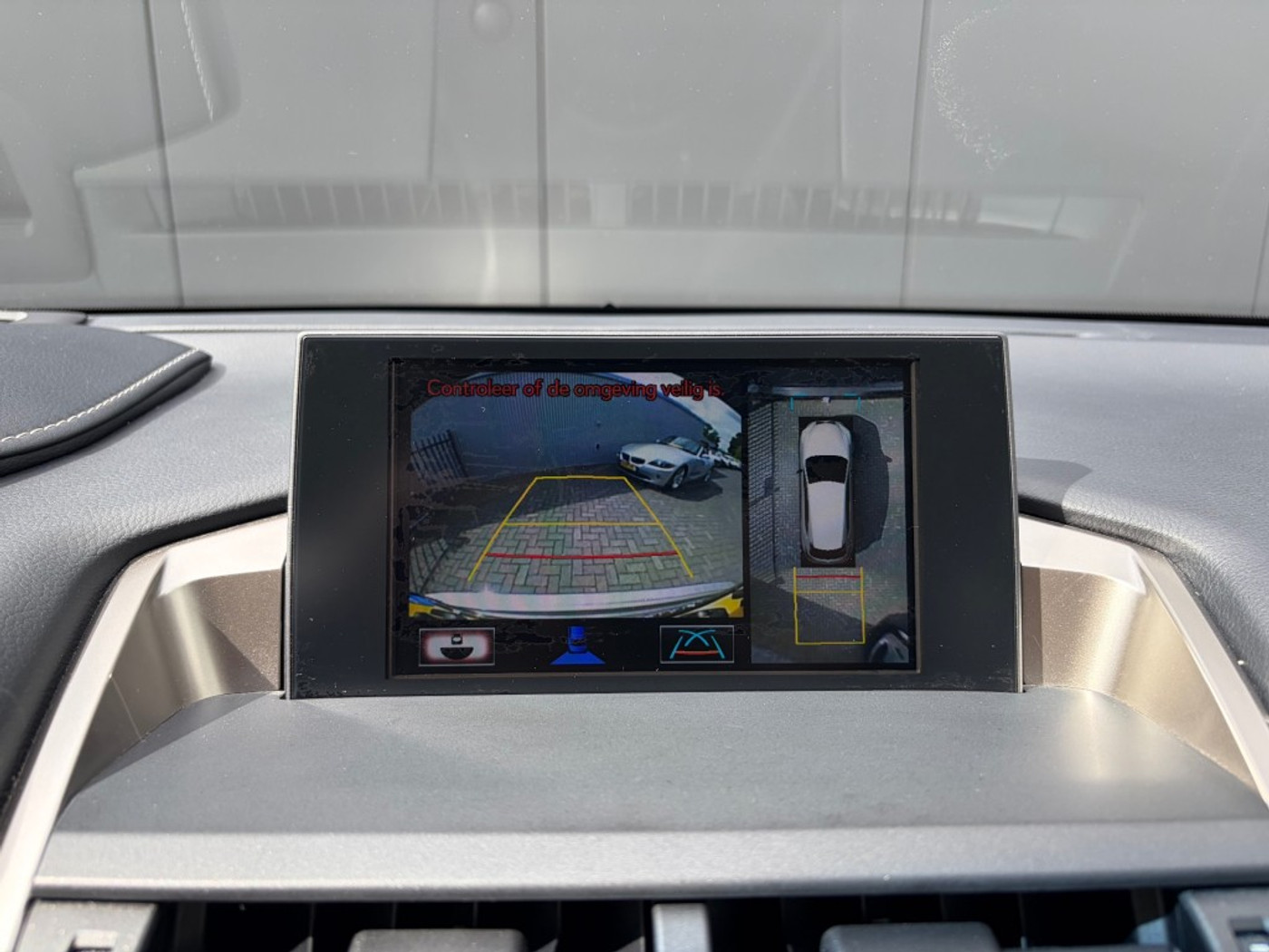 Foto van Lexus Lexus Nx300h