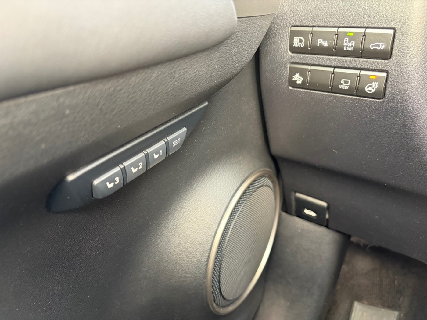 Foto van Lexus Lexus Nx300h