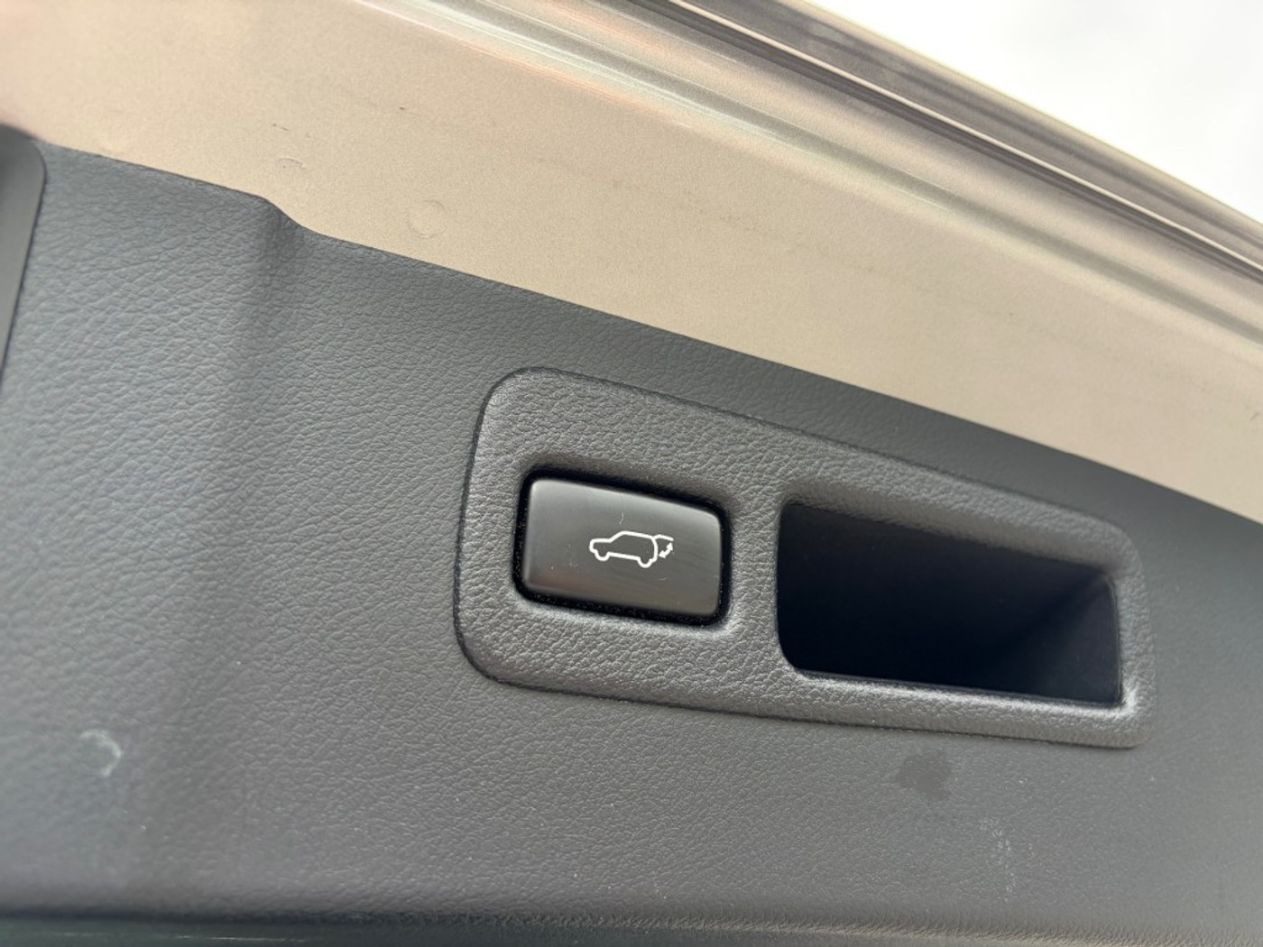 Foto van Lexus Lexus Nx300h