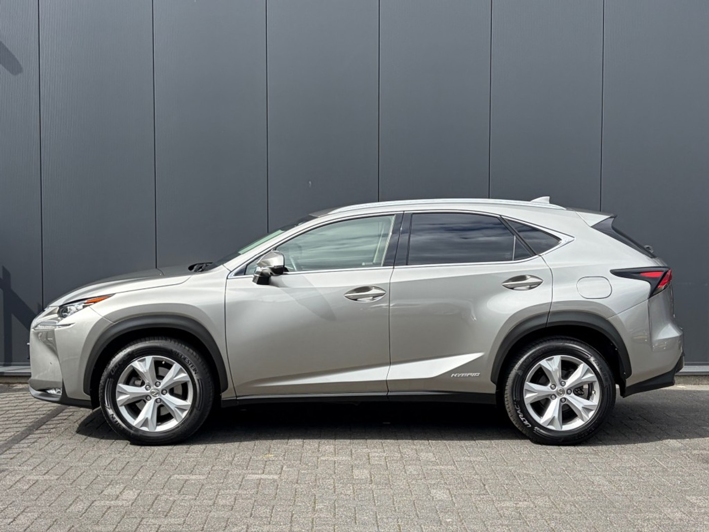 Foto van Lexus Lexus Nx300h