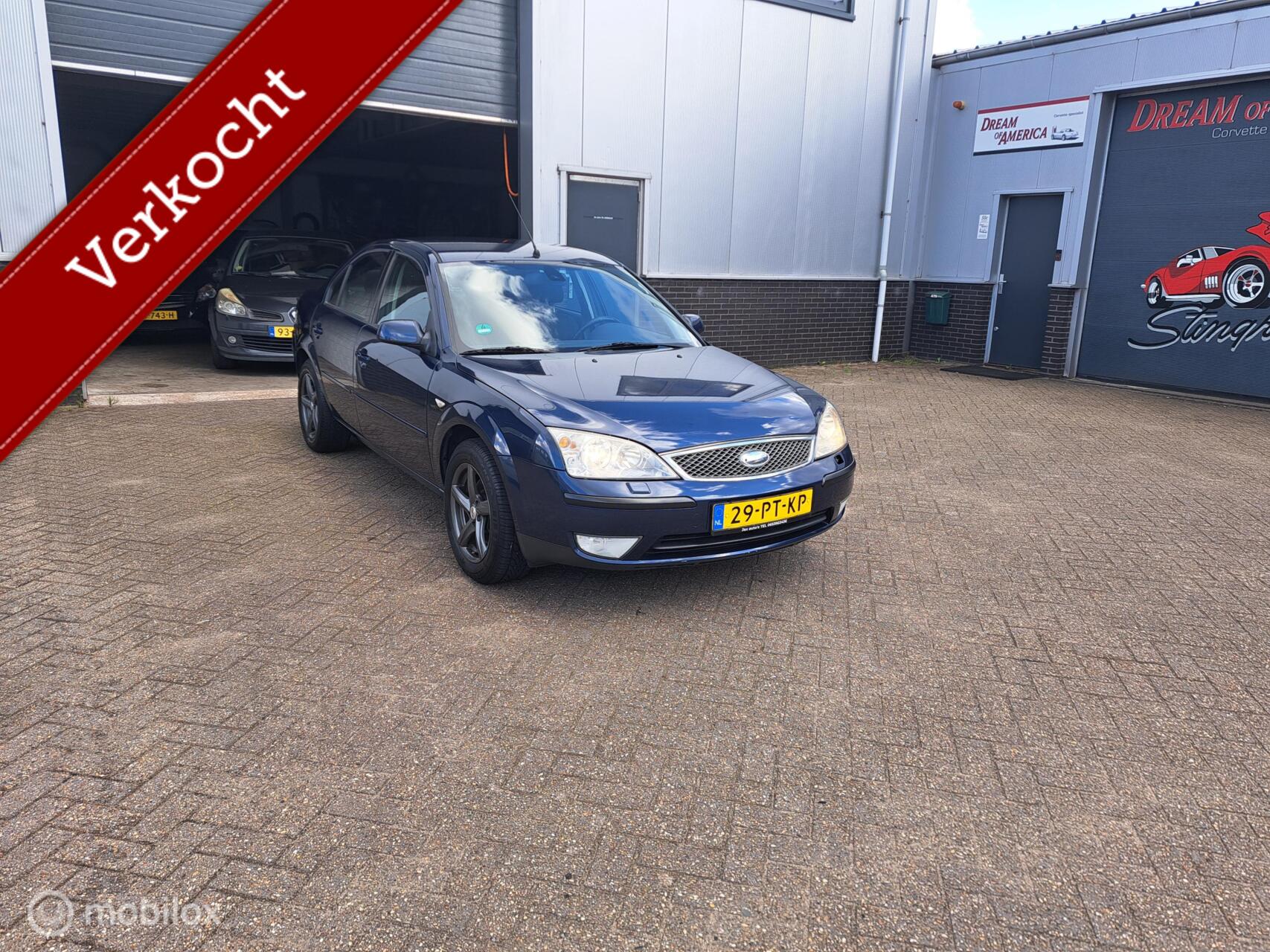Ford Mondeo 1.8-16V Futura,Airco,Elec.pakket,Grootbeeld Navi,Lmv's,Trekhaak! 2004 - voorkant
