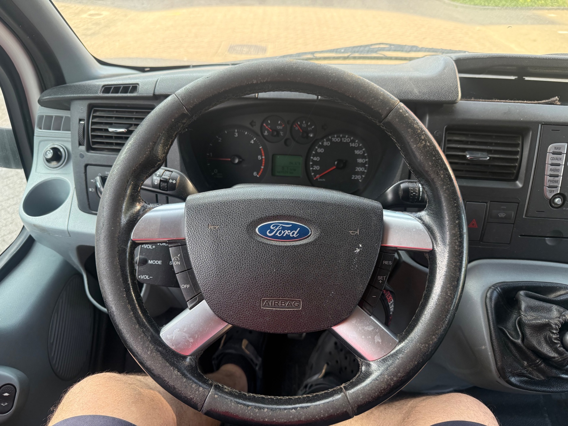 Foto van Ford Transit 350lef CDCLB 200dpf 4,10
