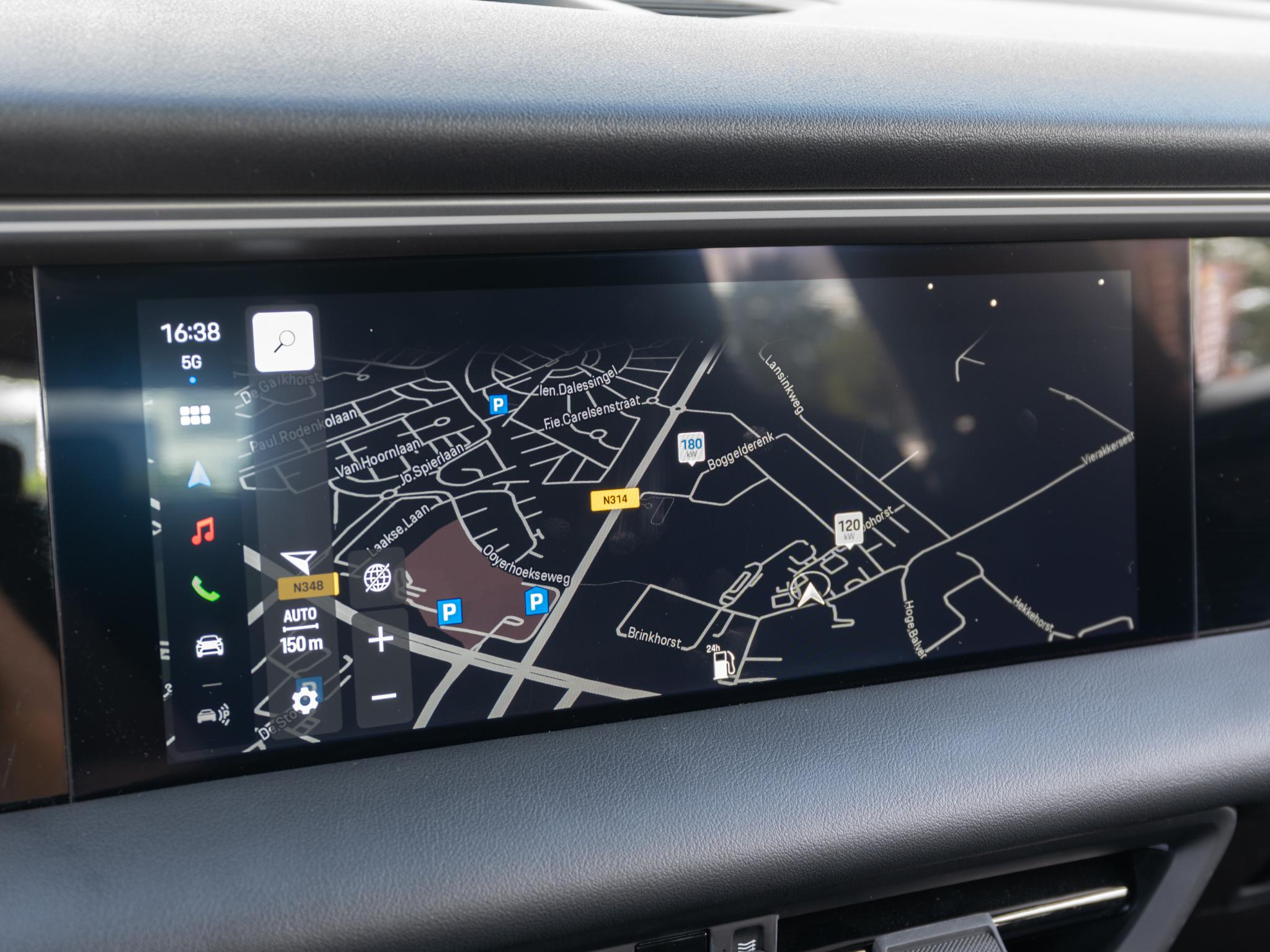 Foto van Porsche Macan 4