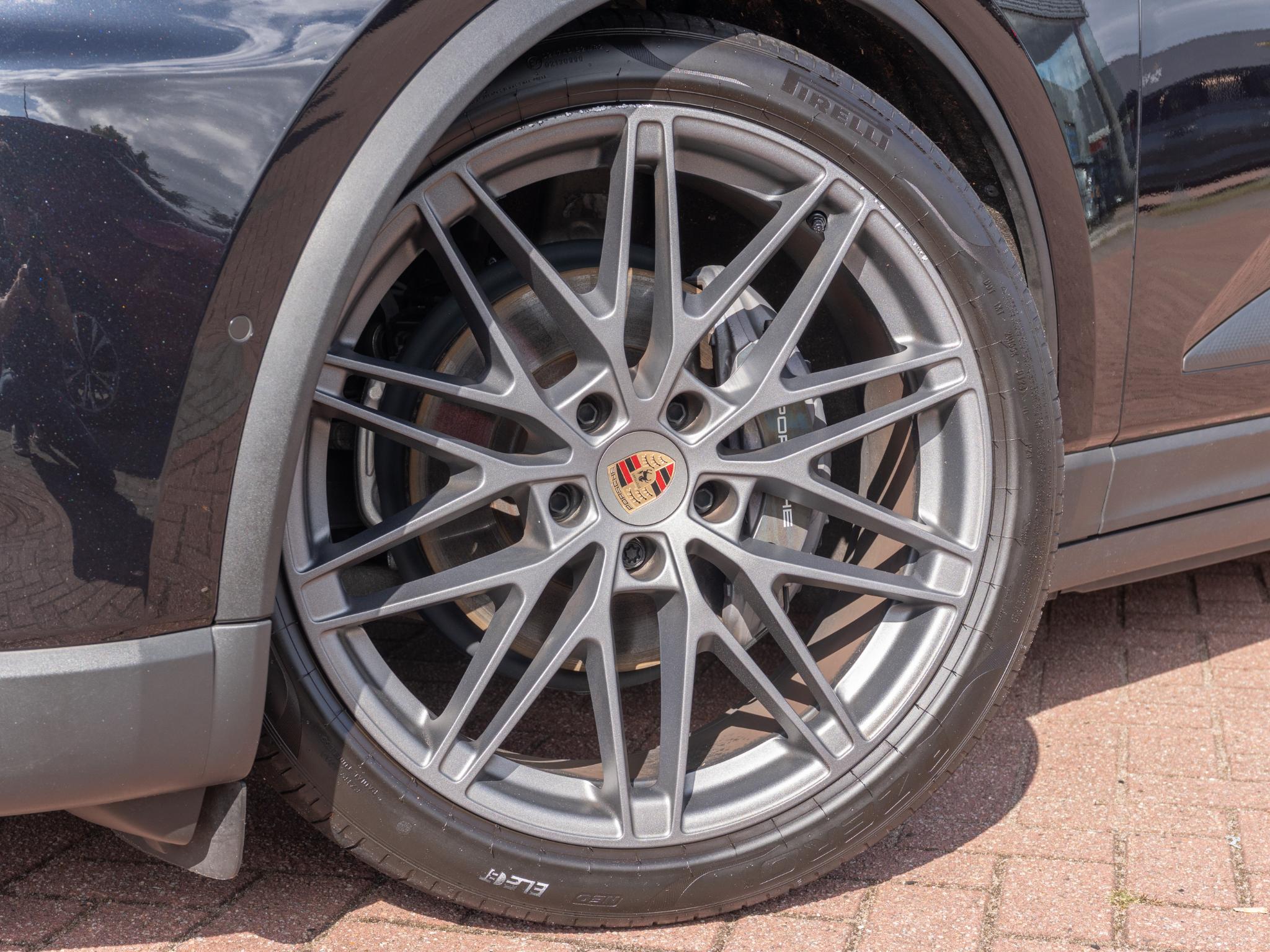 Foto van Porsche Macan 4