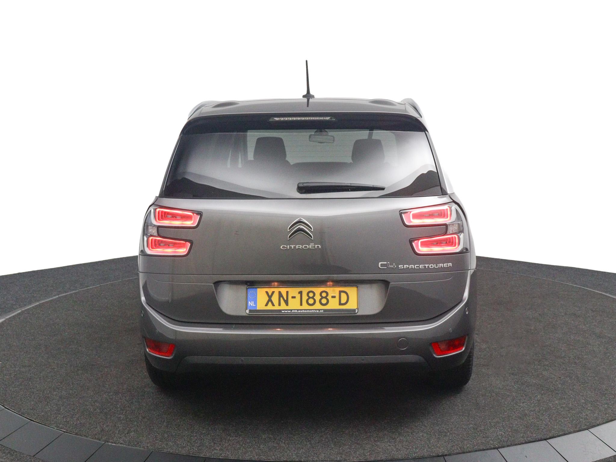 Foto van Citroen Grand C4 Spacetourer