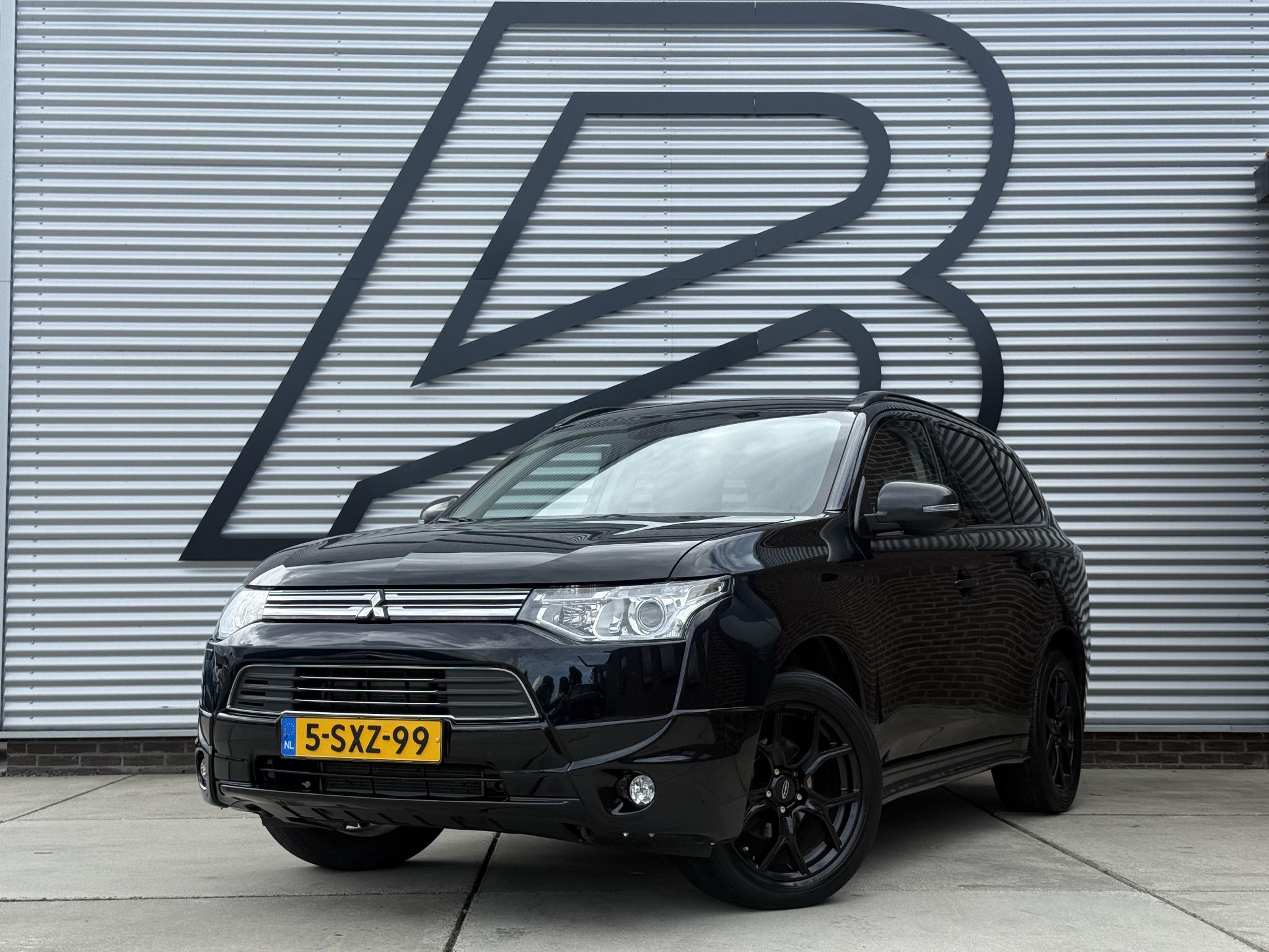 Mitsubishi Mitsubishi Outlander 2.0 PHEV instyle+ 2013 - voorkant