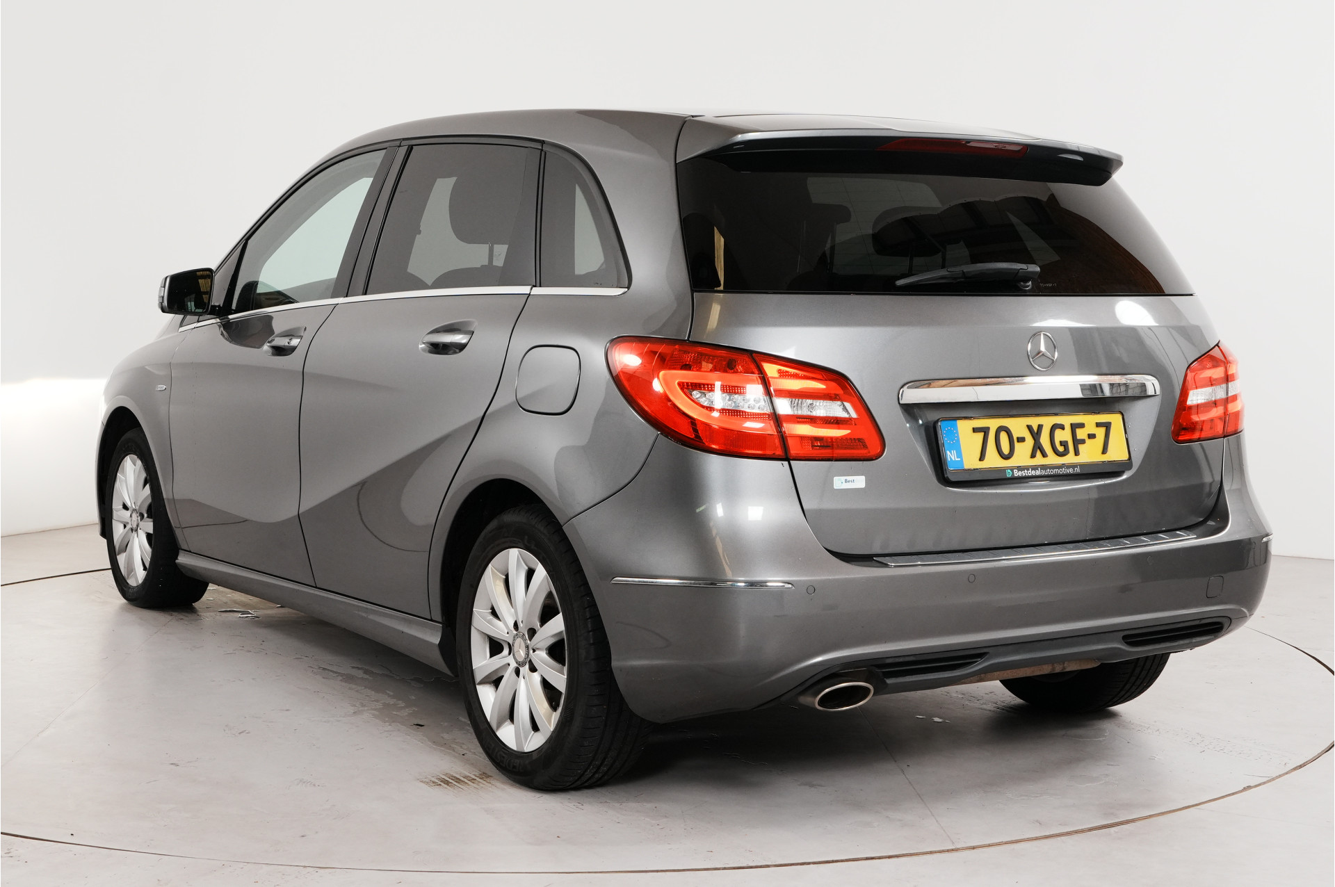 Foto van Mercedes-Benz B 180
