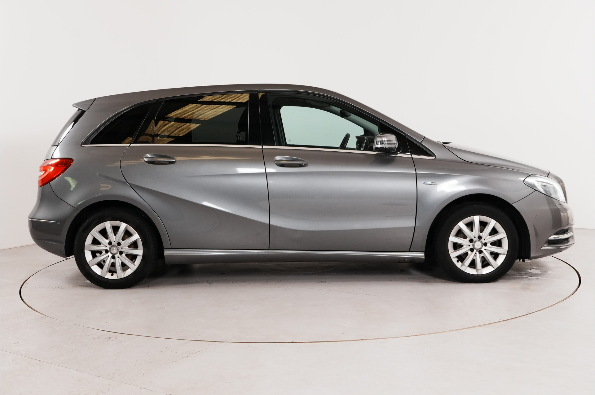 Foto van Mercedes-Benz B 180