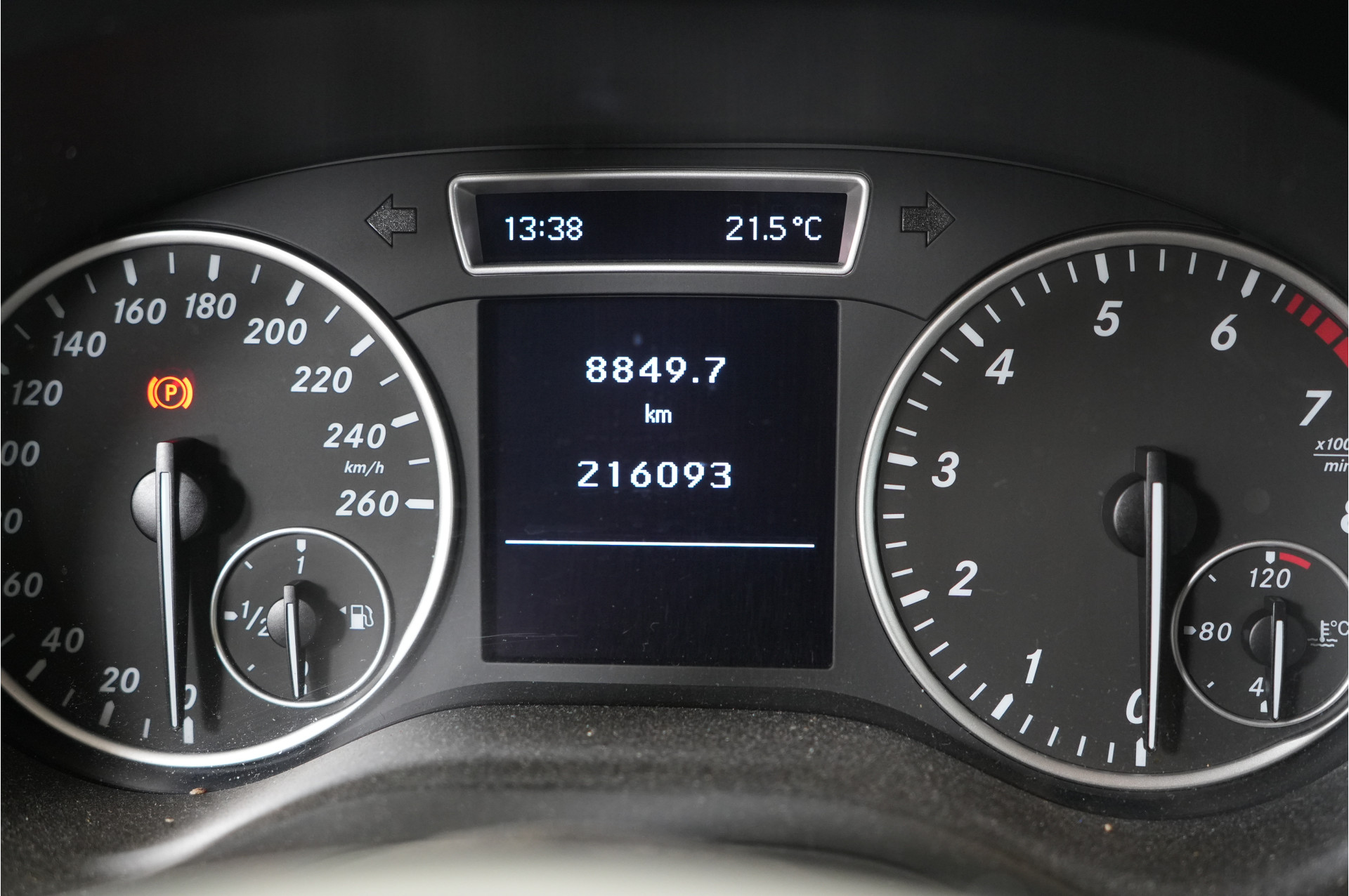 Foto van Mercedes-Benz B 180