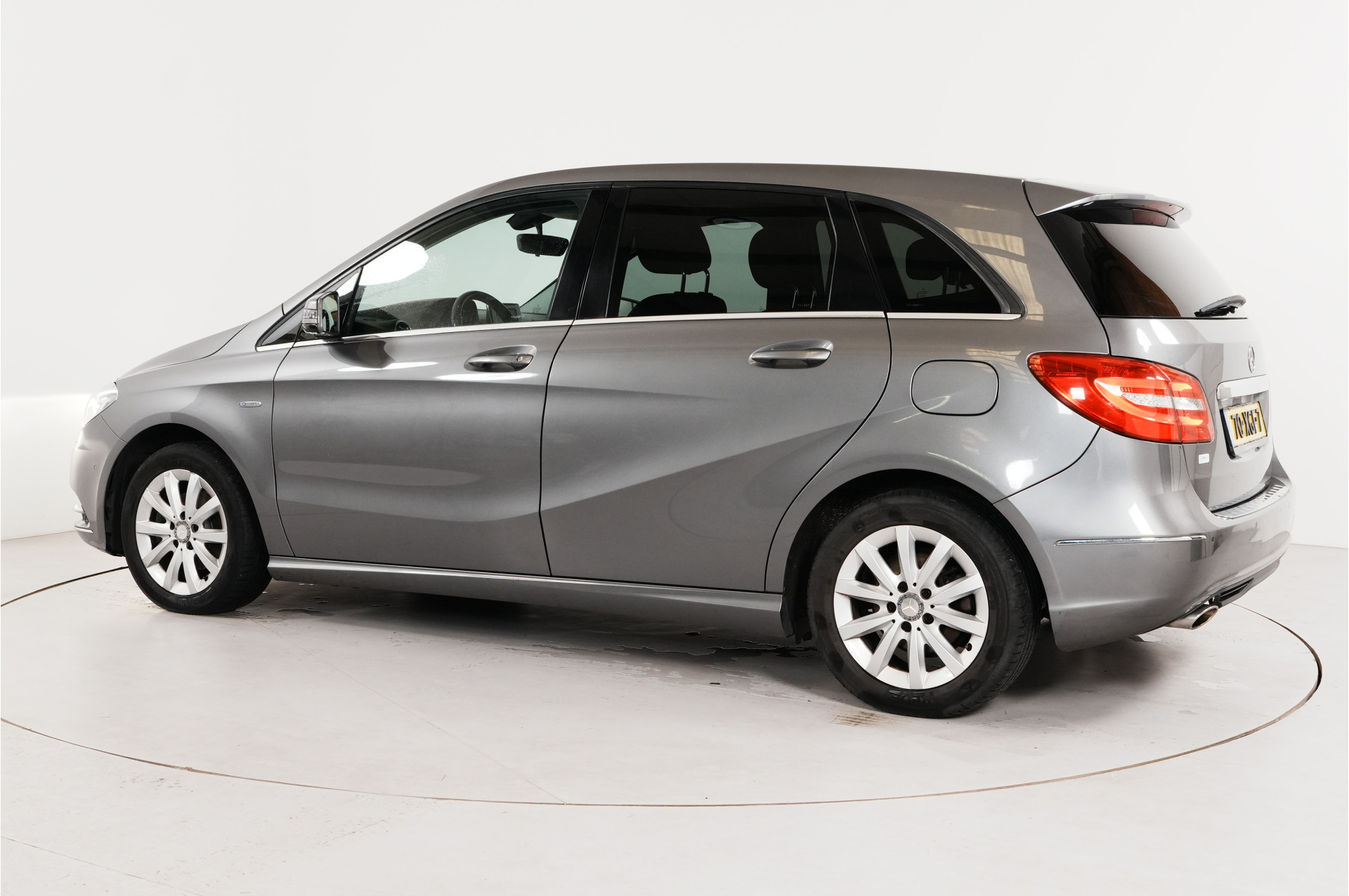 Foto van Mercedes-Benz B 180