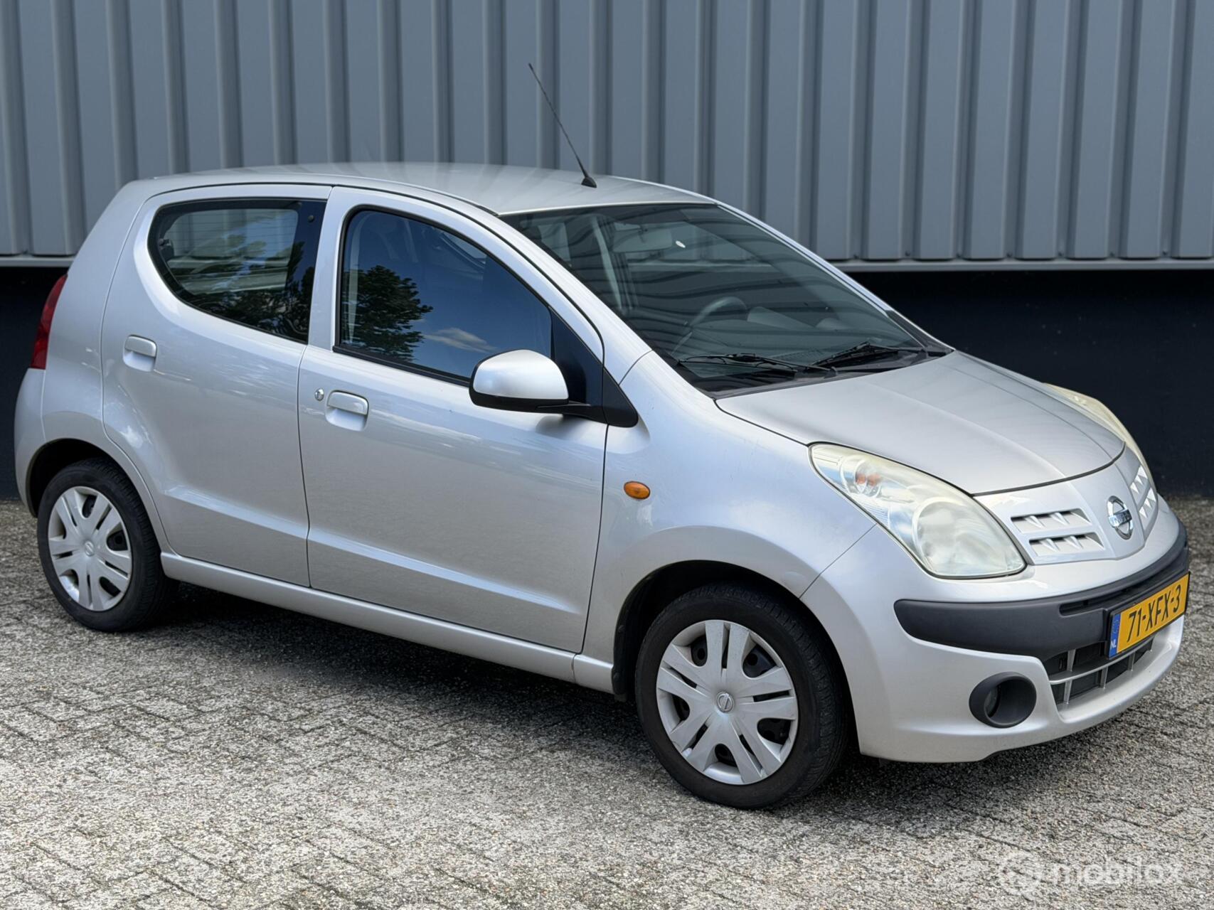 Nissan Nissan Pixo 1.0 Acenta 2012 - voorkant