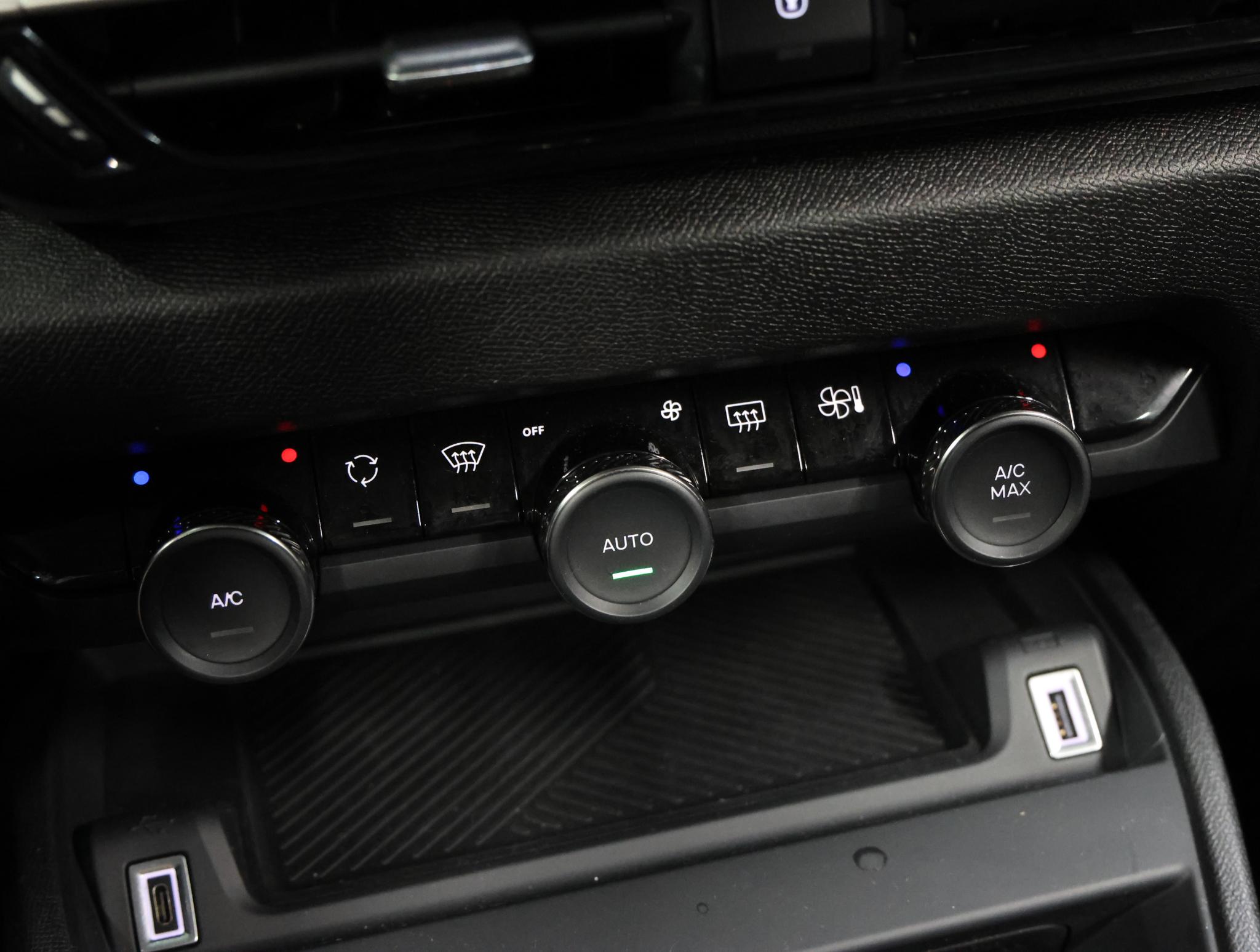 Foto van Citroen E-c4