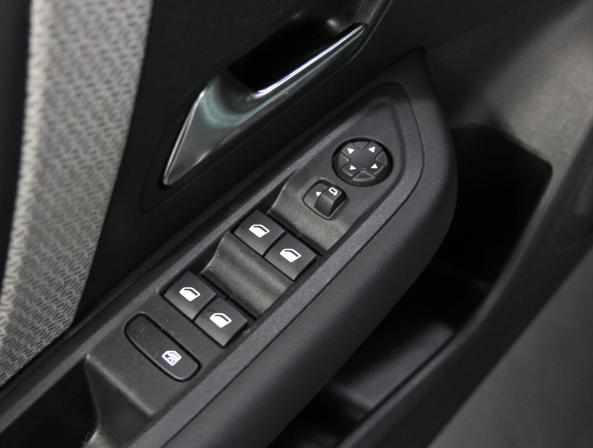 Foto van Citroen E-c4