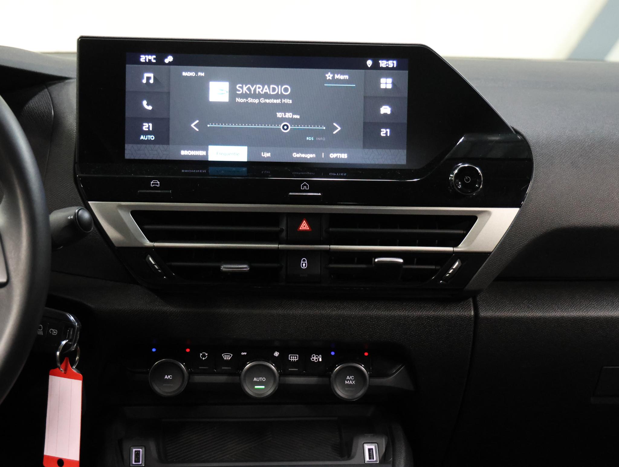 Foto van Citroen E-c4