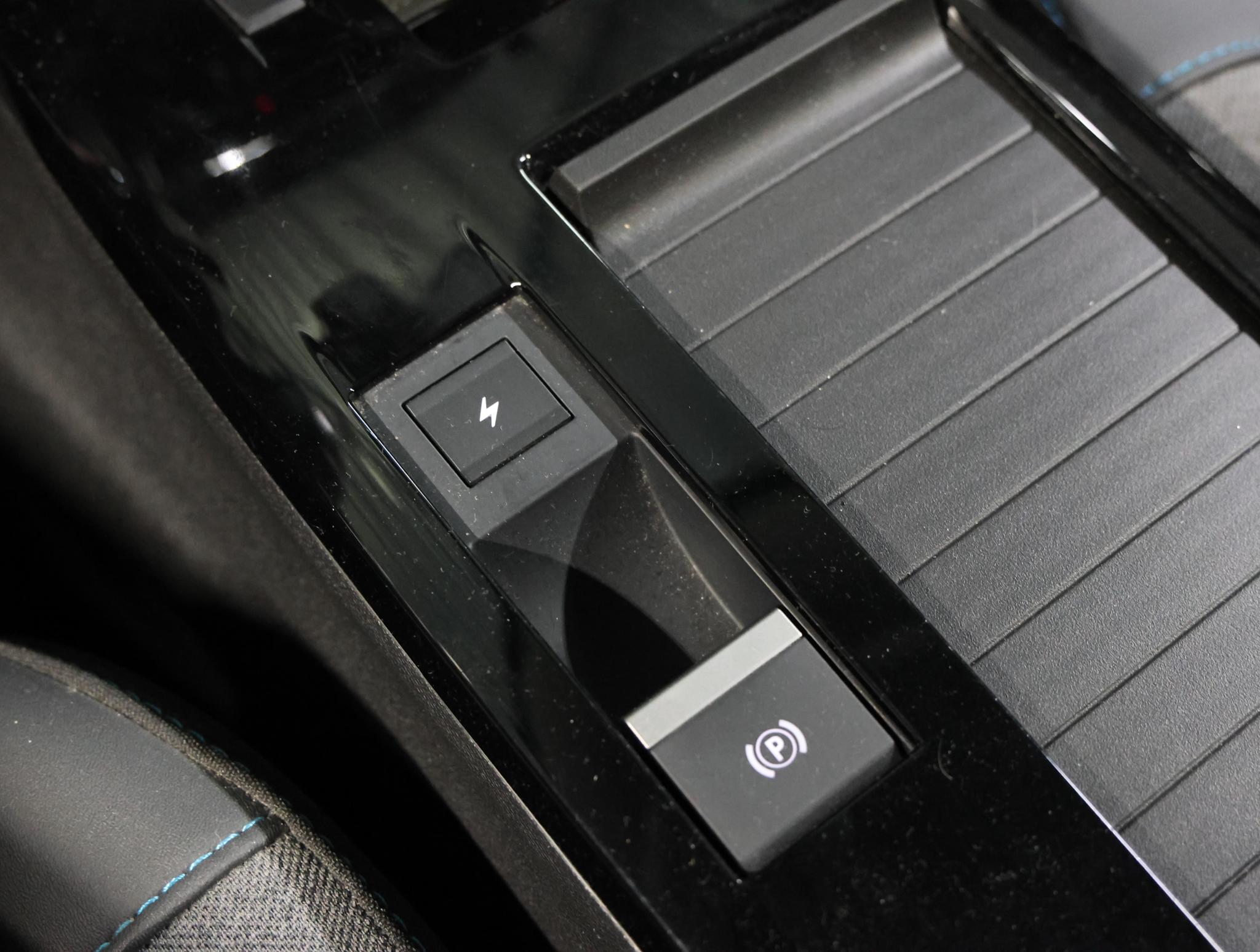 Foto van Citroen E-c4