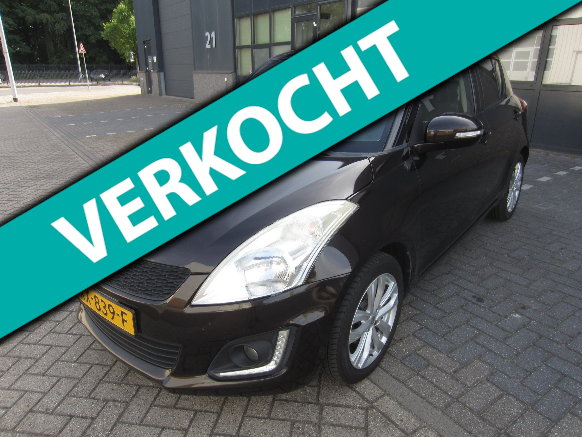 Suzuki Swift 1.2 Comfort EASSS 2013 Airco 5-Deurs Cruise NAP! APK! 2013 - voorkant
