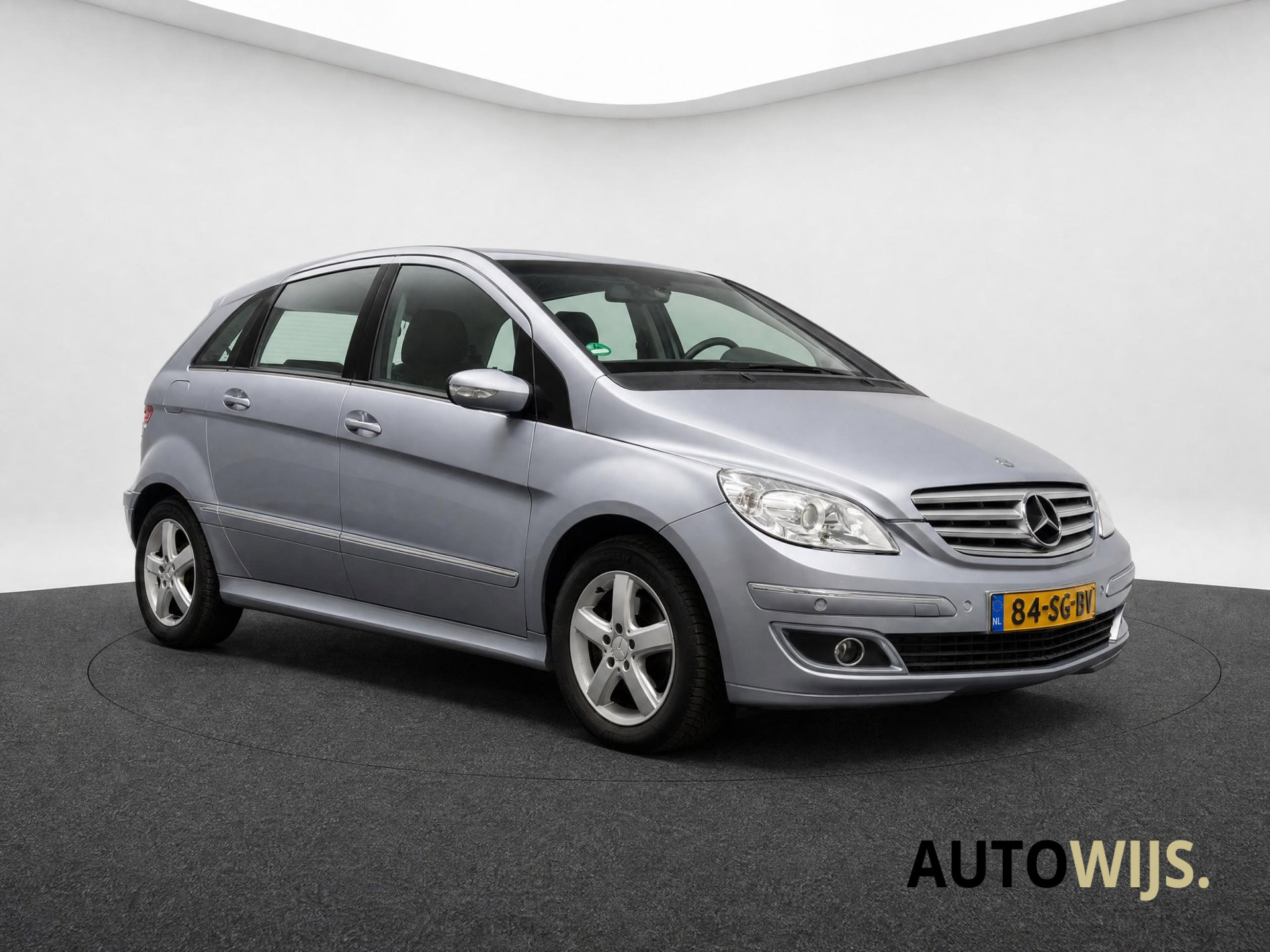 Foto van Mercedes-Benz B 200