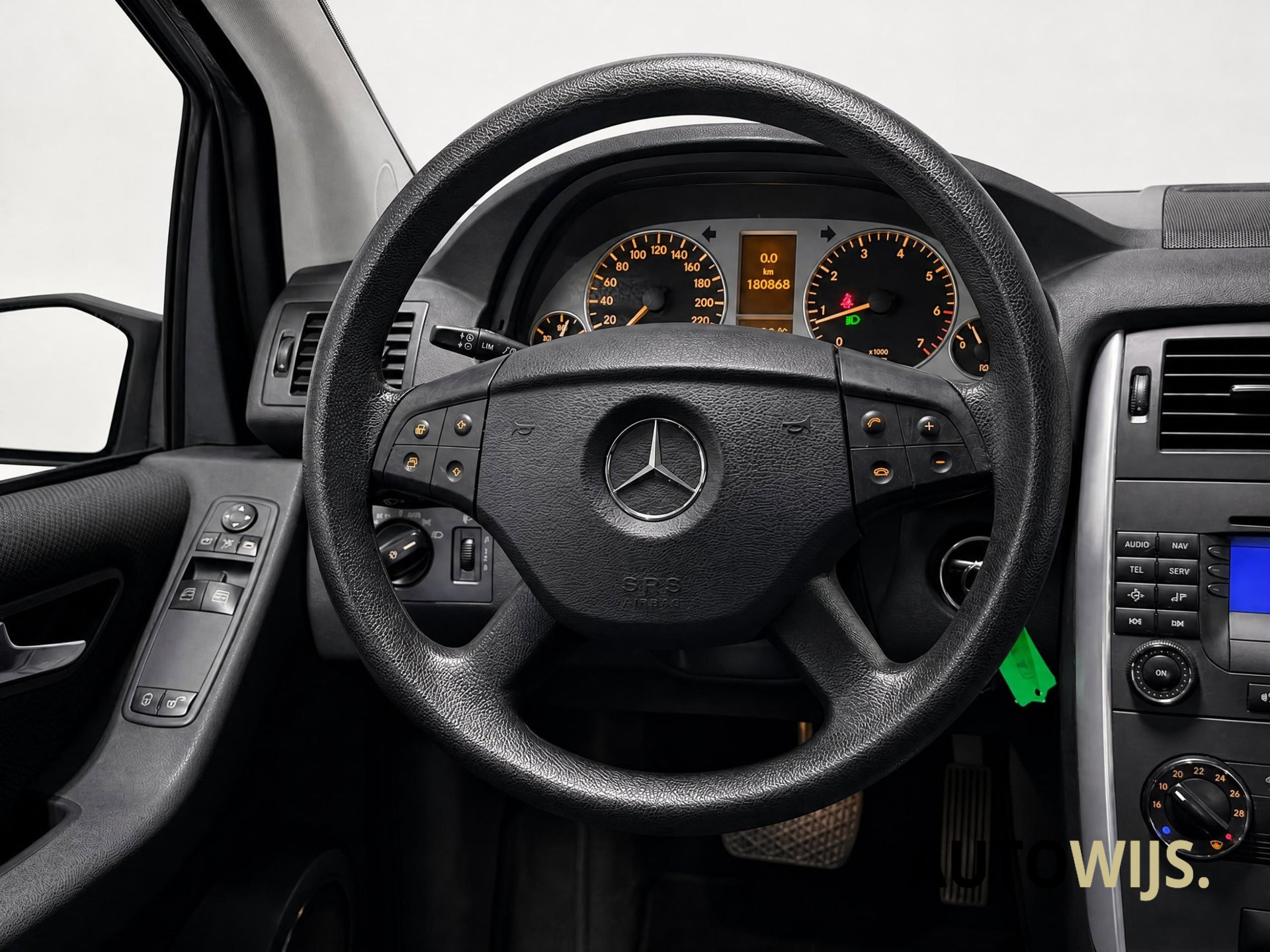 Foto van Mercedes-Benz B 200