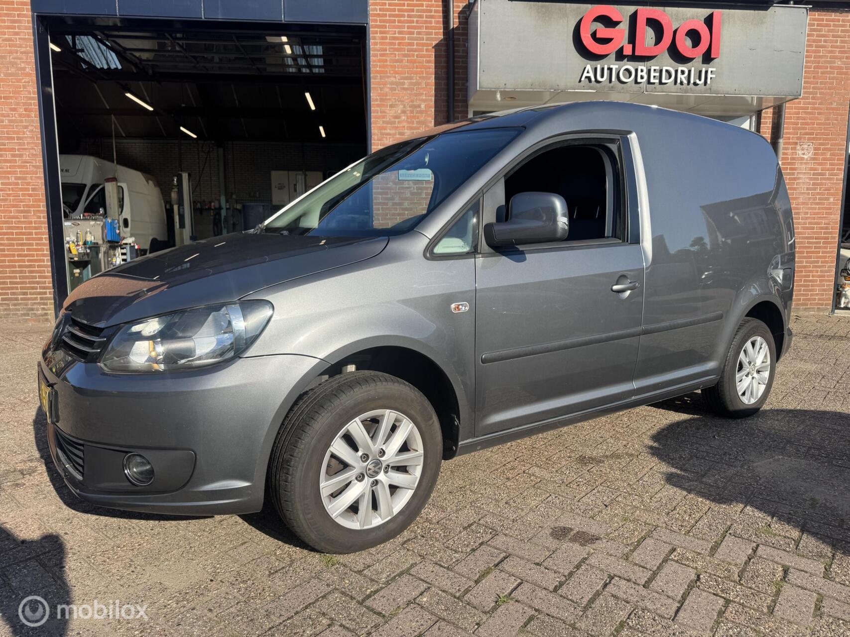 Volkswagen Caddy 1.6 TDI Automaat DSG 2015 - voorkant